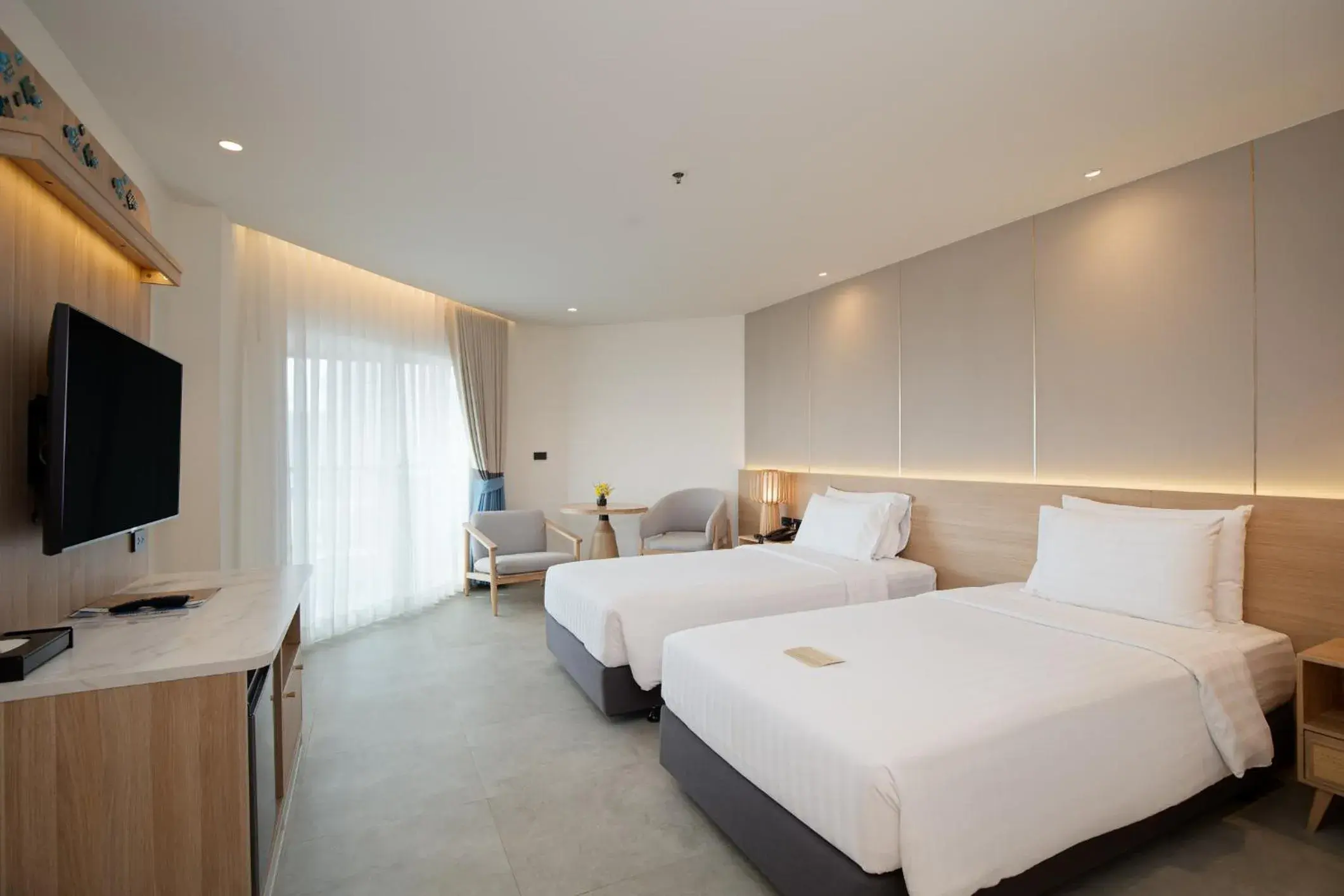 Photo of the whole room, Bed in Jomtien Thani Hotel Photo of the whole room, Bed in Jomtien Thani Hotel