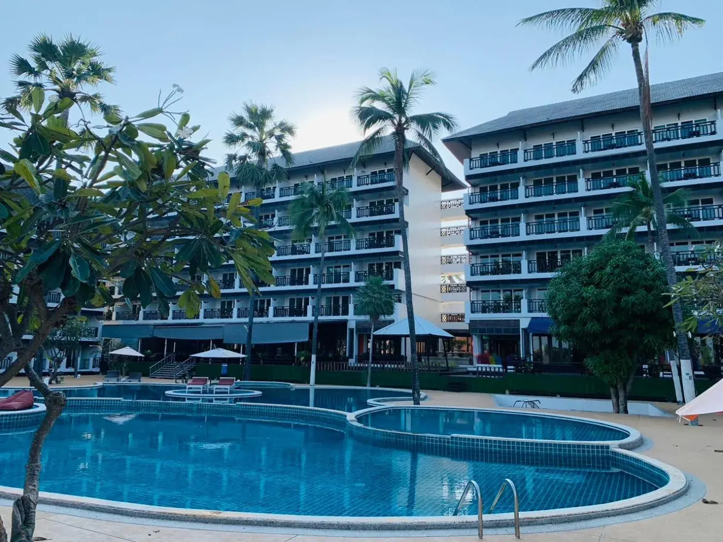 Swimming pool in Pattawia Resort & Spa, Pranburi Swimming pool in Pattawia Resort & Spa, Pranburi