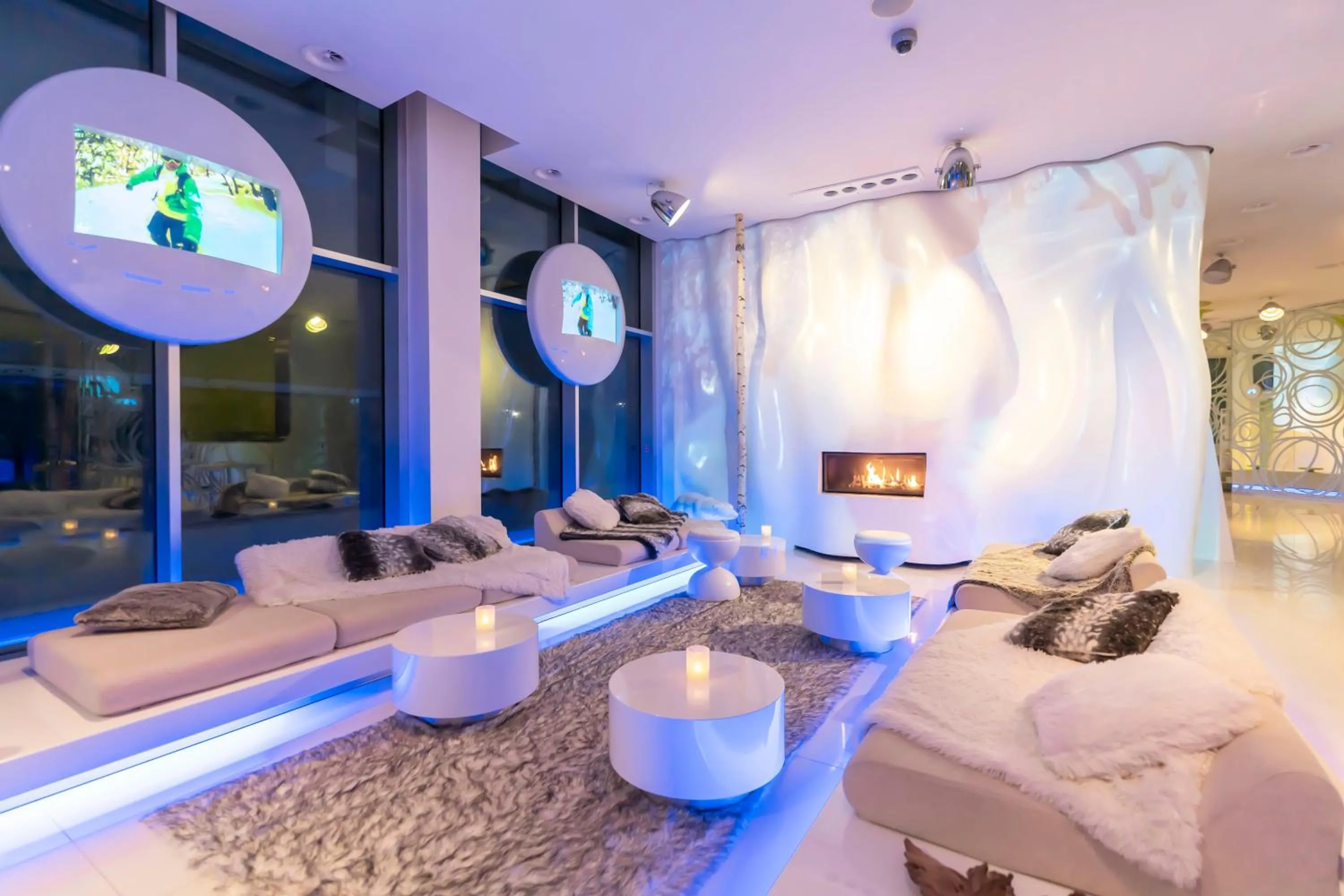 Lobby or reception in i-Suite Hotel