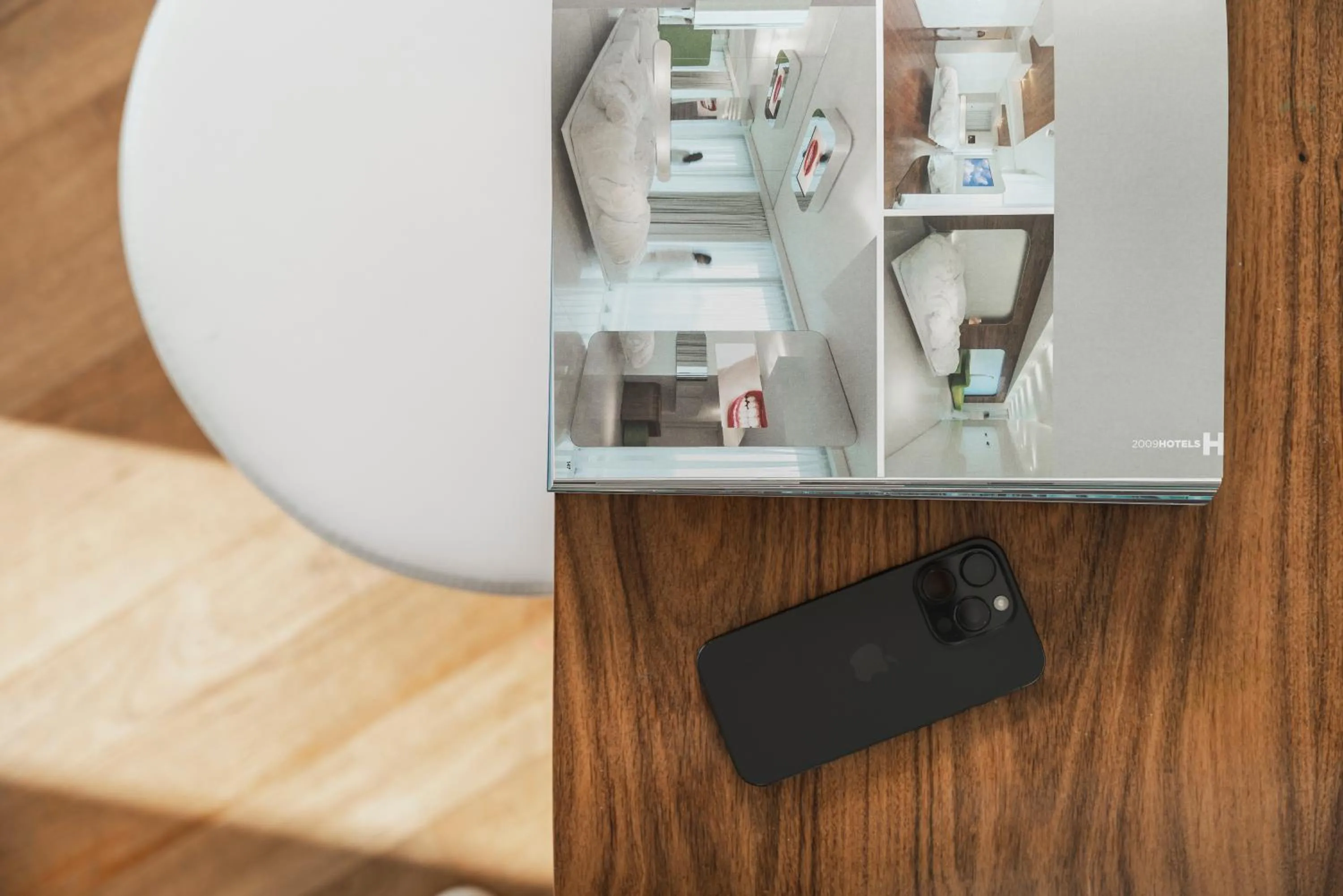 Decorative detail in i-Suite Hotel