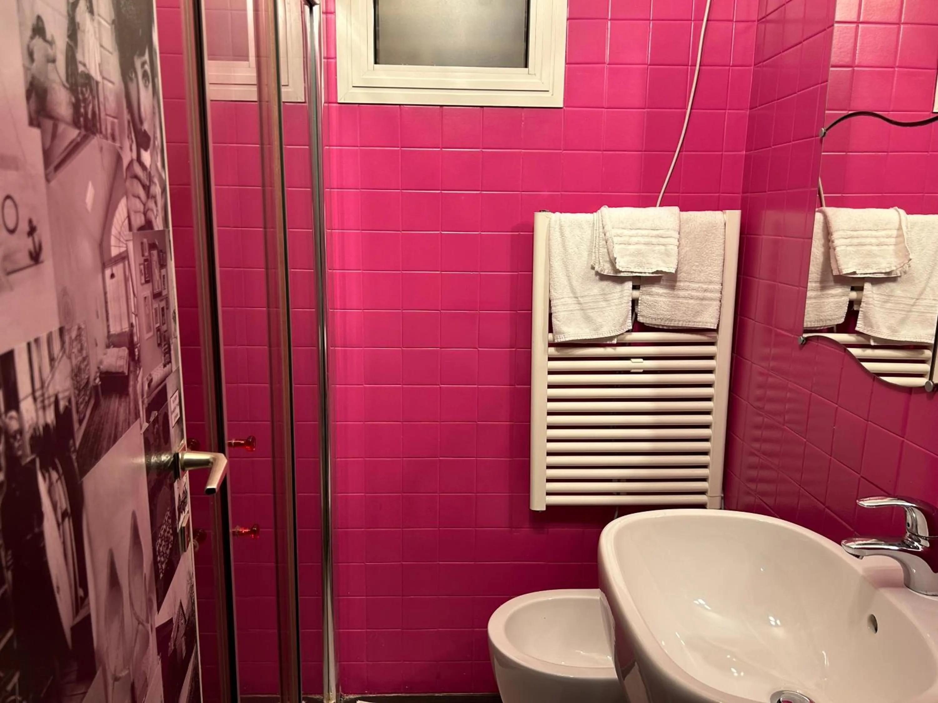 Bathroom in Hotel Perla - The storyhoteller