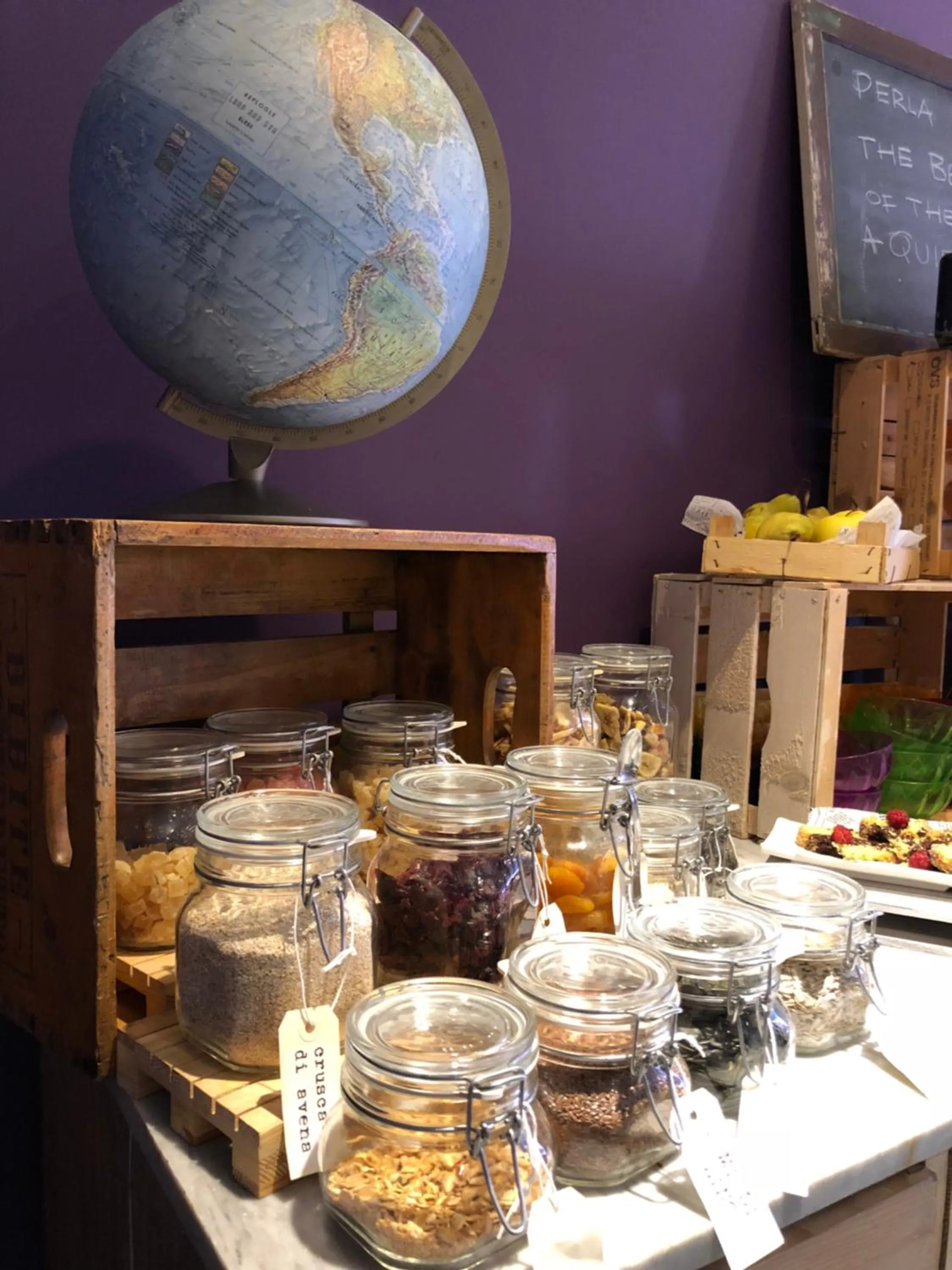 Food and drinks in Hotel Perla - The storyhoteller