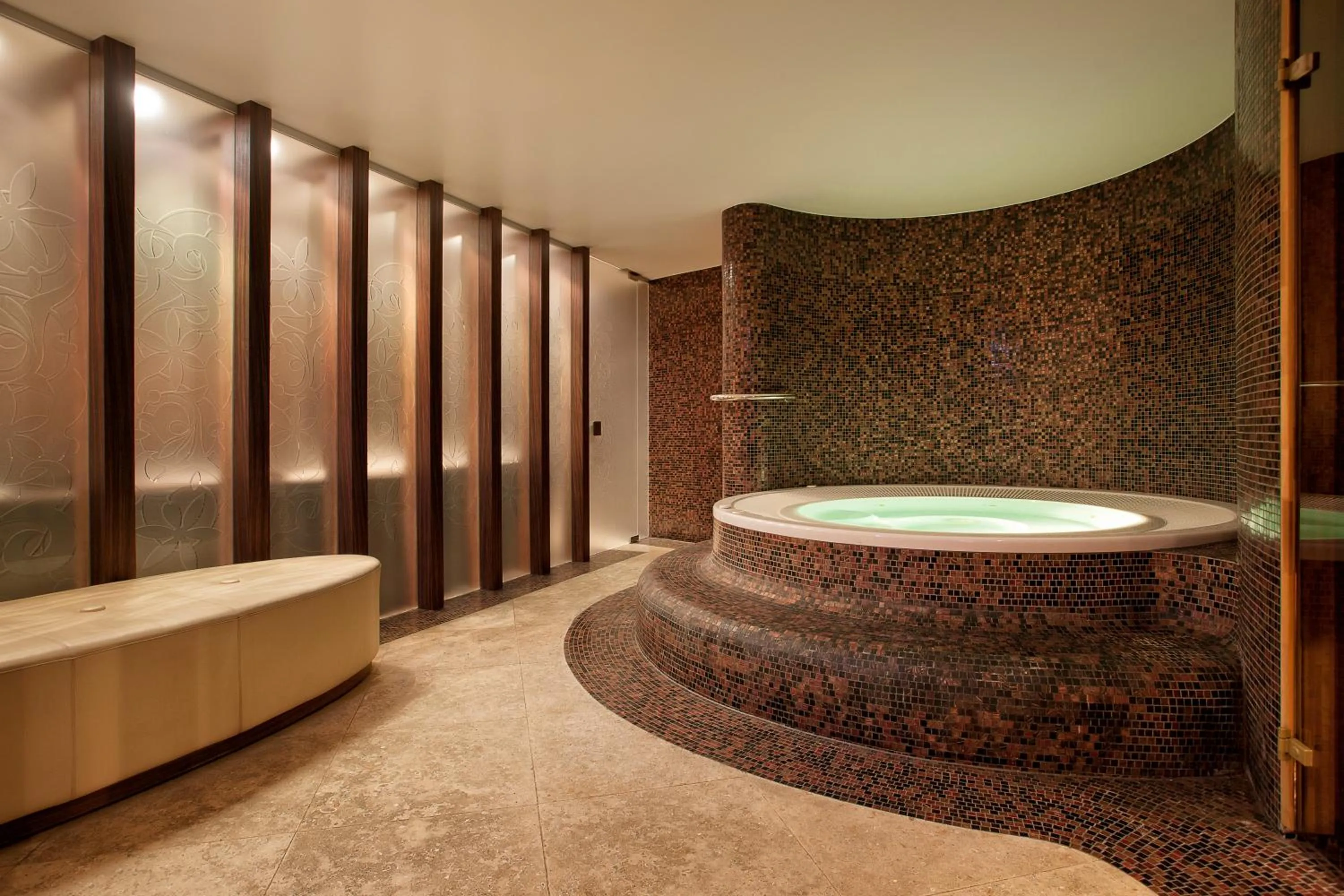 Hot Tub in Tallink Hotel Riga