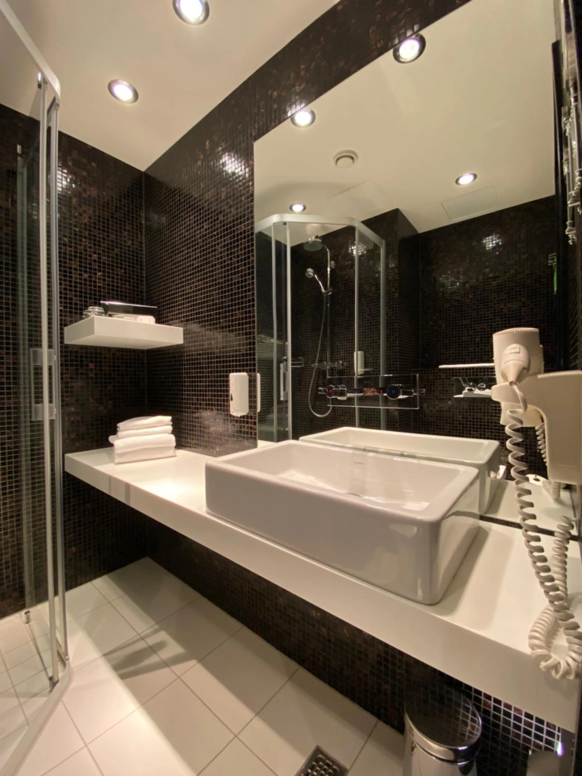 Shower in Tallink Hotel Riga