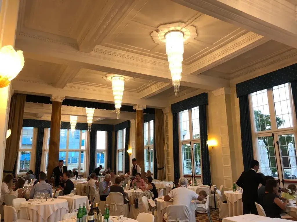 Restaurant/Places to Eat in Grand Hotel Cesenatico