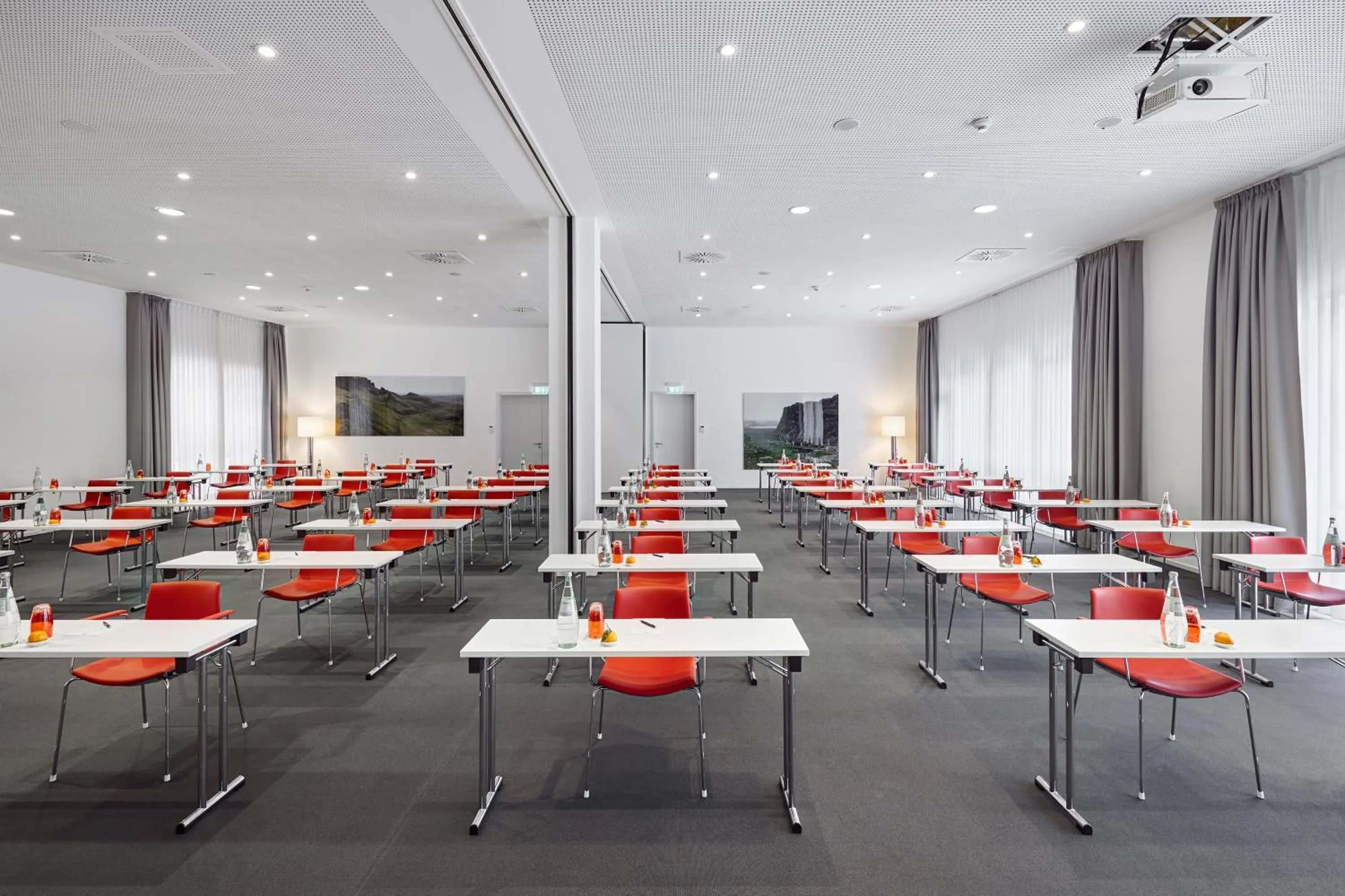 Business facilities in LEGERE HOTEL Luxembourg