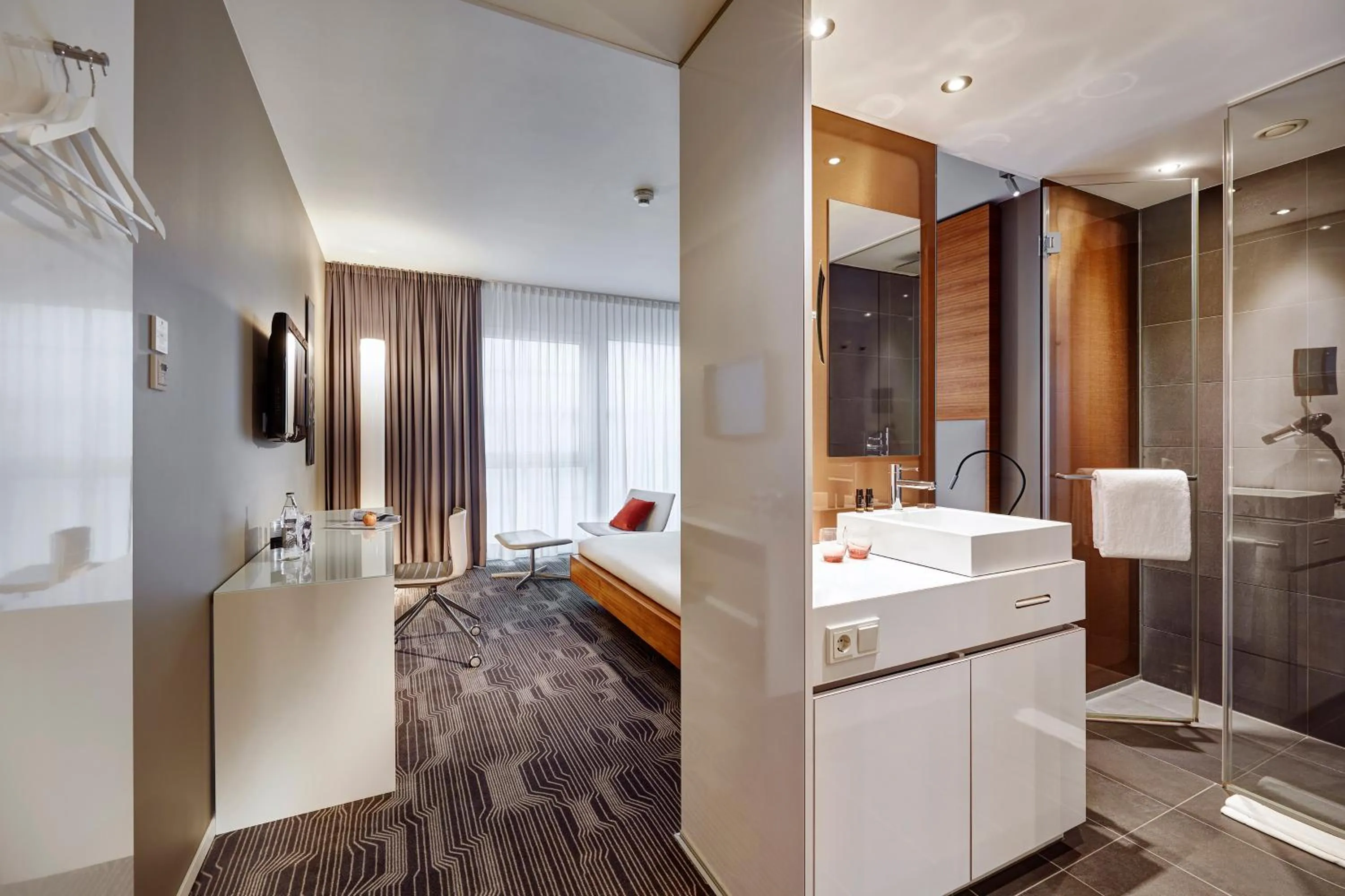 Shower, Bed in LEGERE HOTEL Luxembourg