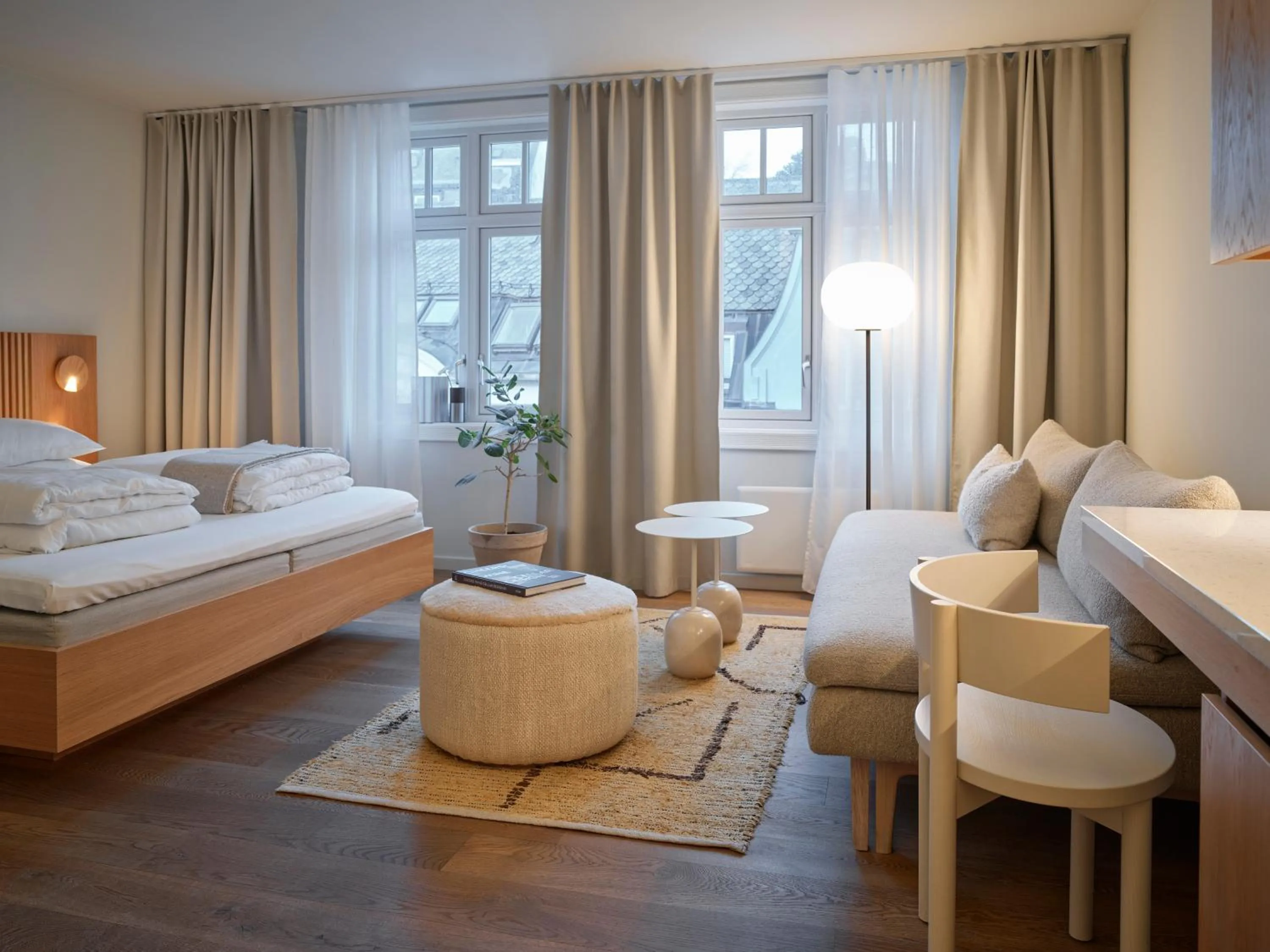 Seating area, Bed in Hotel 1904