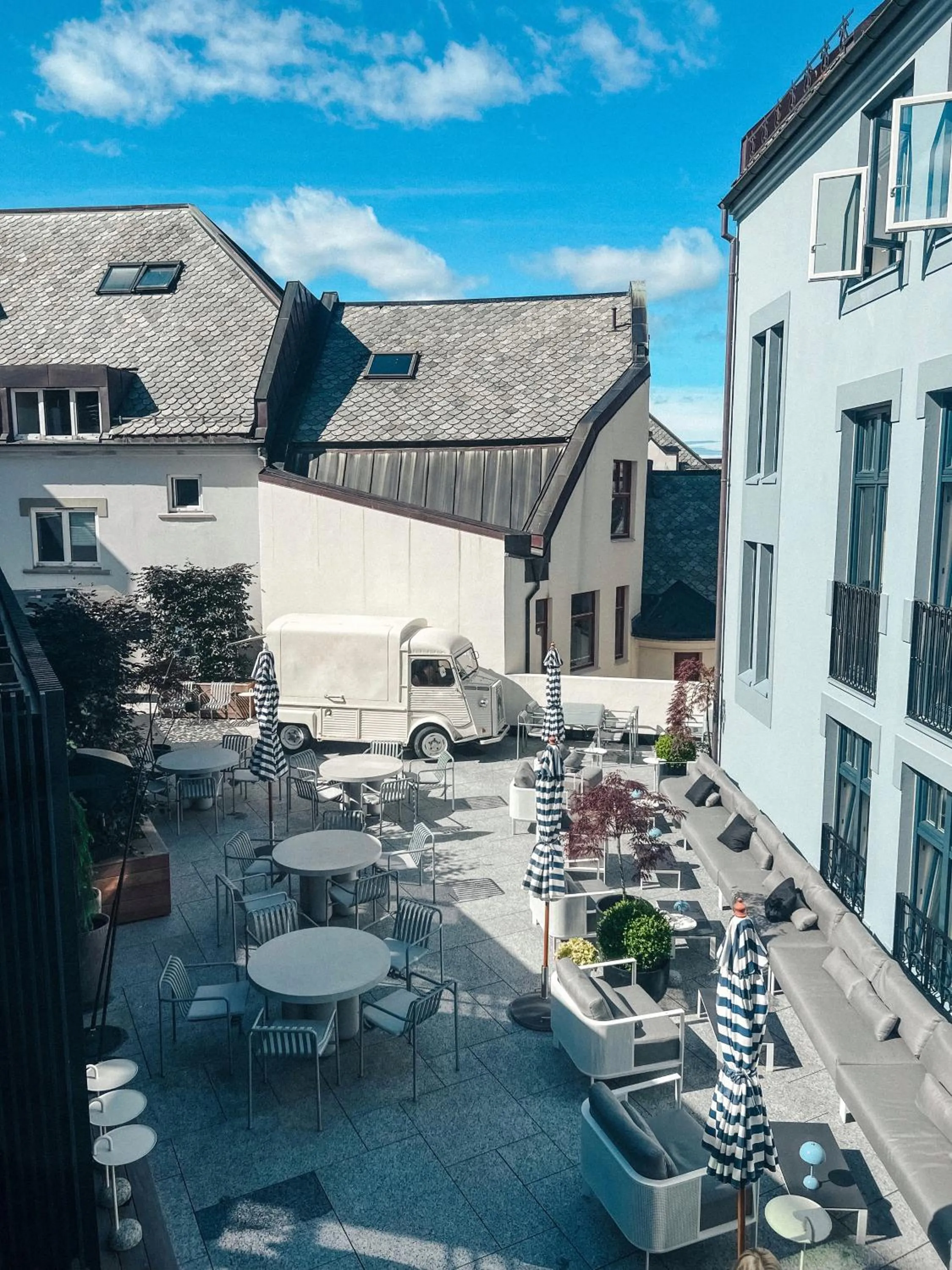 Inner courtyard view in Hotel 1904
