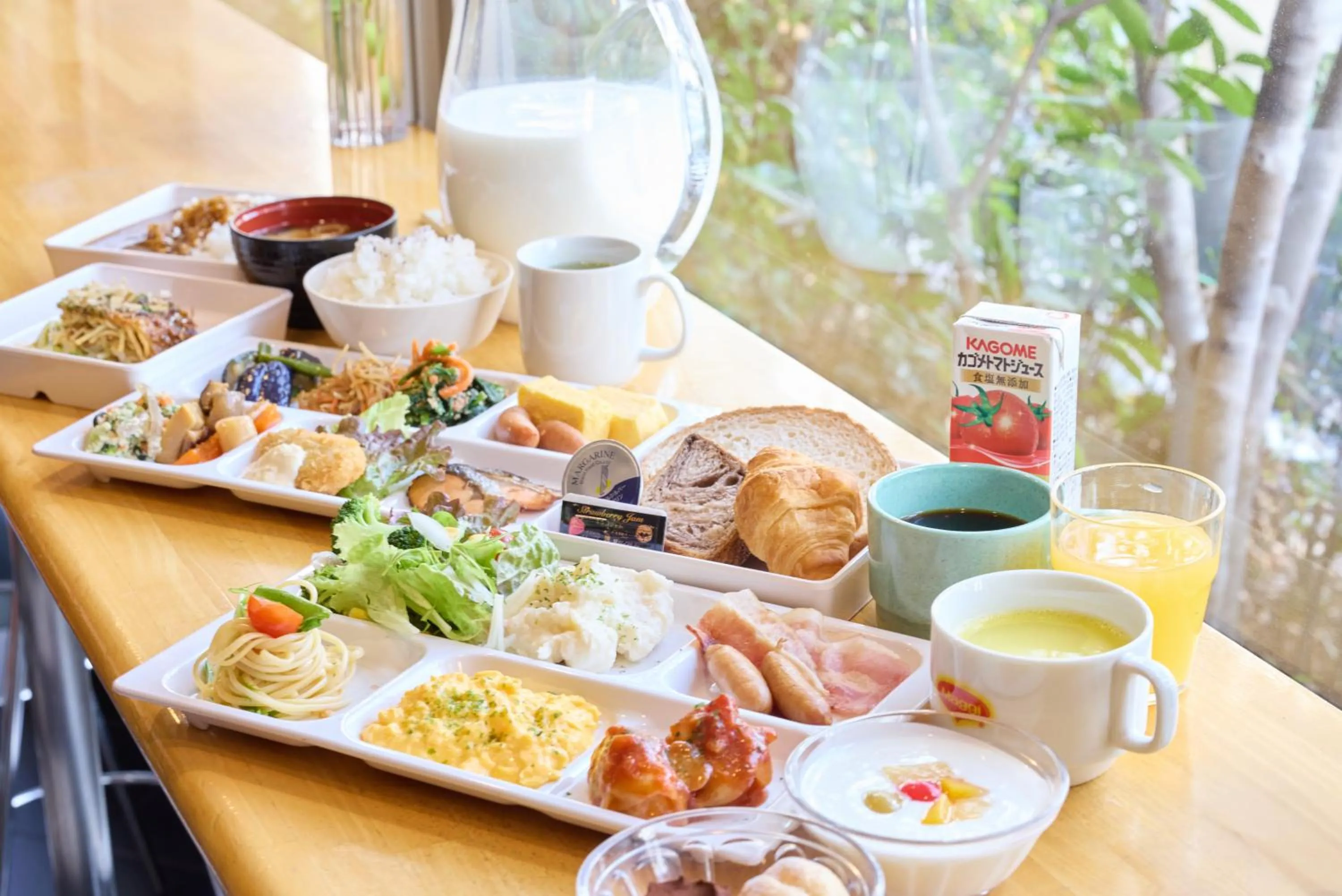 Buffet breakfast in Urbain Hiroshima Executive