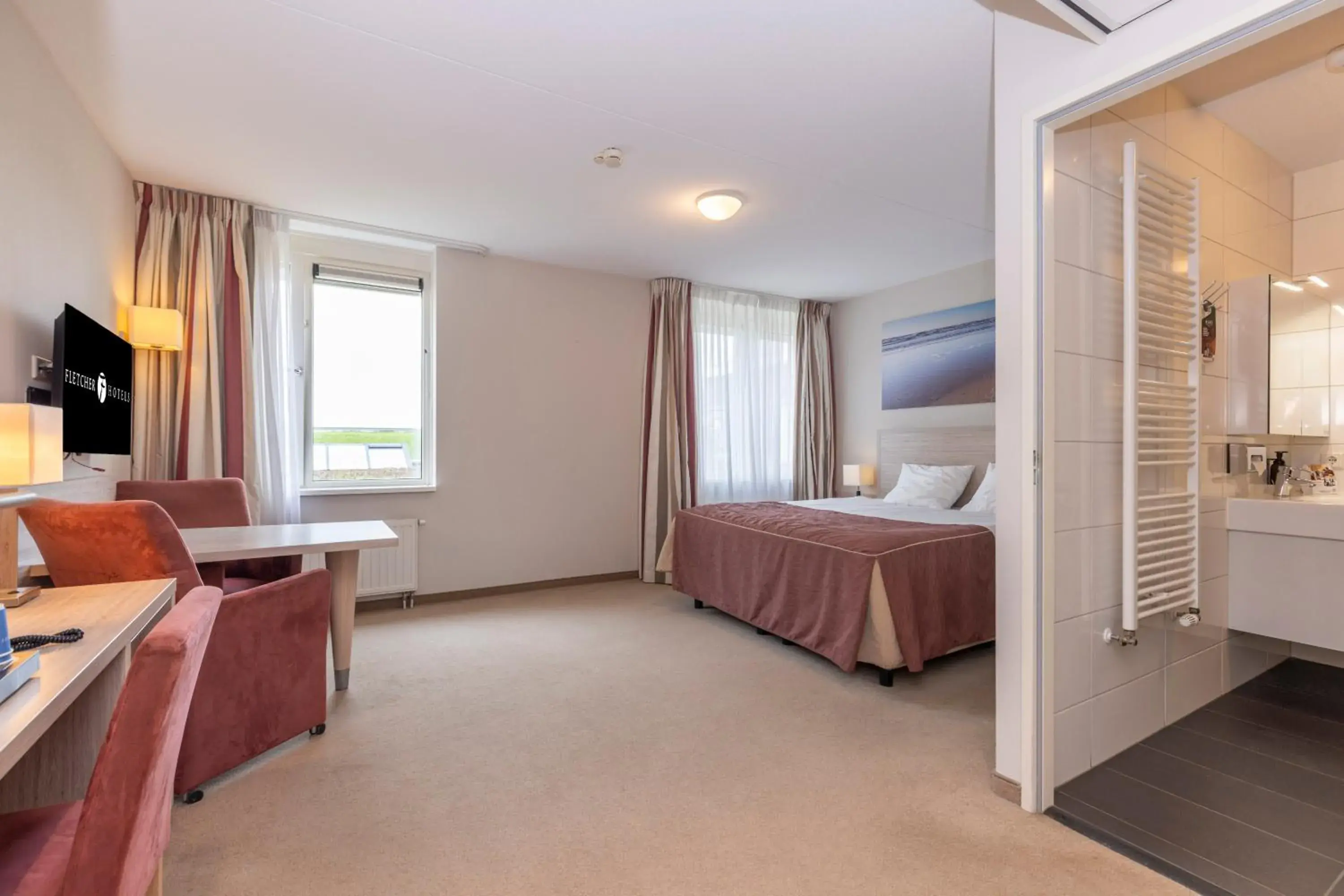 Bedroom, Bed in Fletcher Wellness-Hotel Kamperduinen Bedroom, Bed in Fletcher Wellness-Hotel Kamperduinen