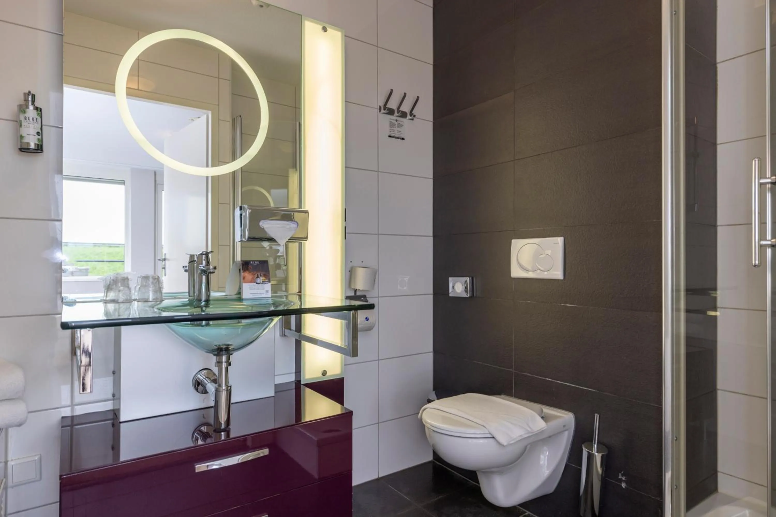 Bathroom in Fletcher Wellness-Hotel Kamperduinen
