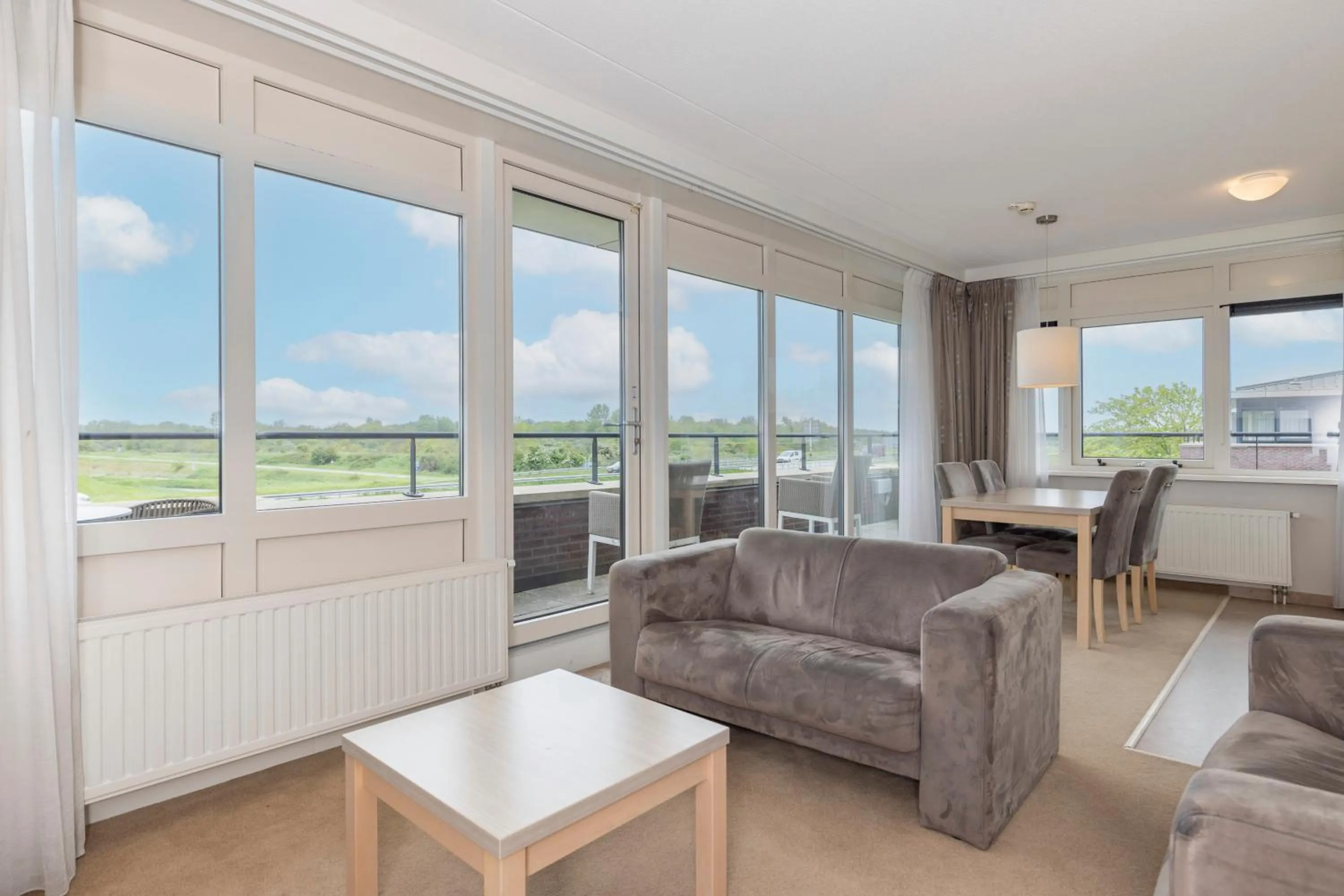 Seating area in Fletcher Wellness-Hotel Kamperduinen
