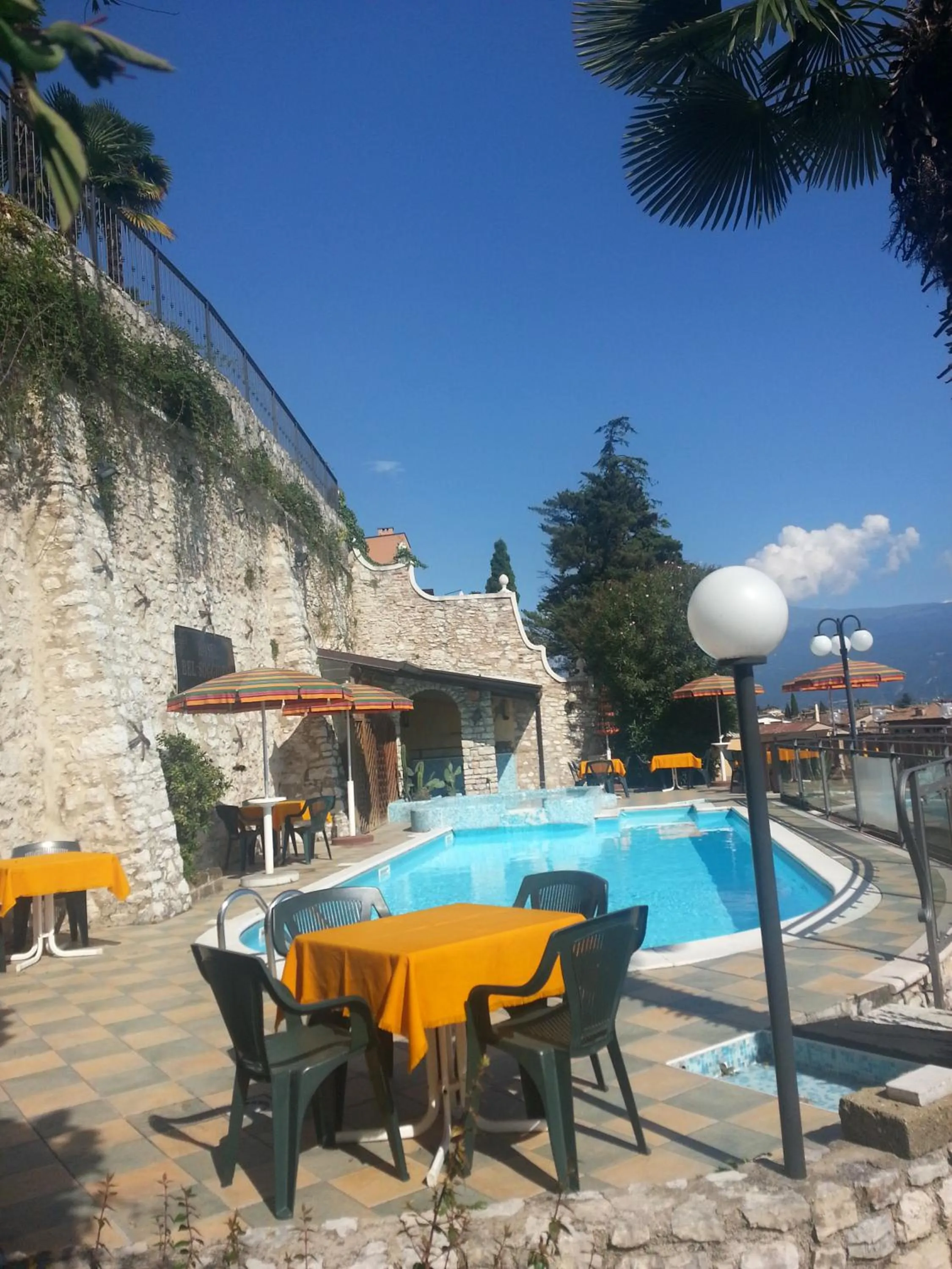 Swimming pool in Garda Sol SPA Hotel & Appartamenti