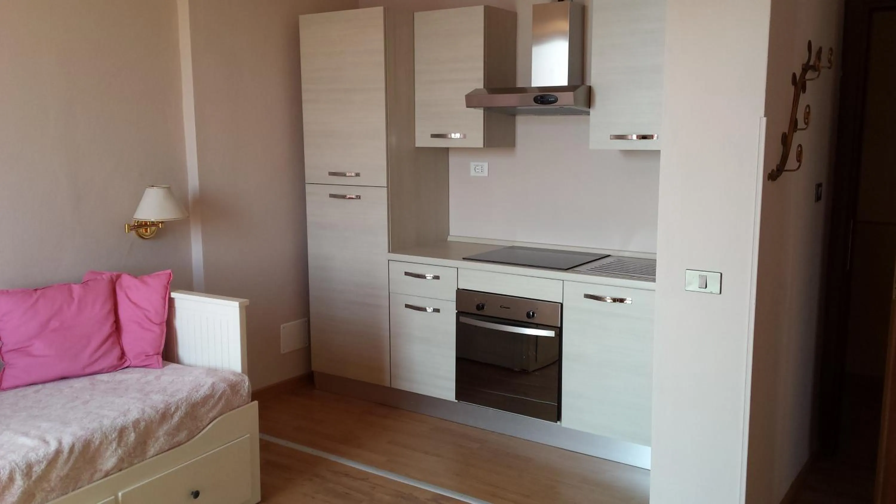 Kitchen or kitchenette in Garda Sol SPA Hotel & Appartamenti