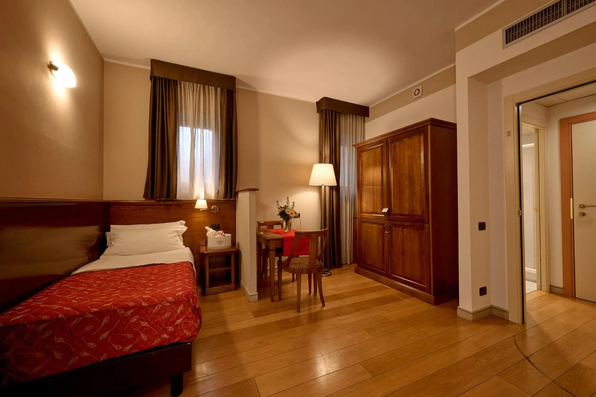 Bed in Hotel & Residence Torino Centro - Stazione Porta Susa