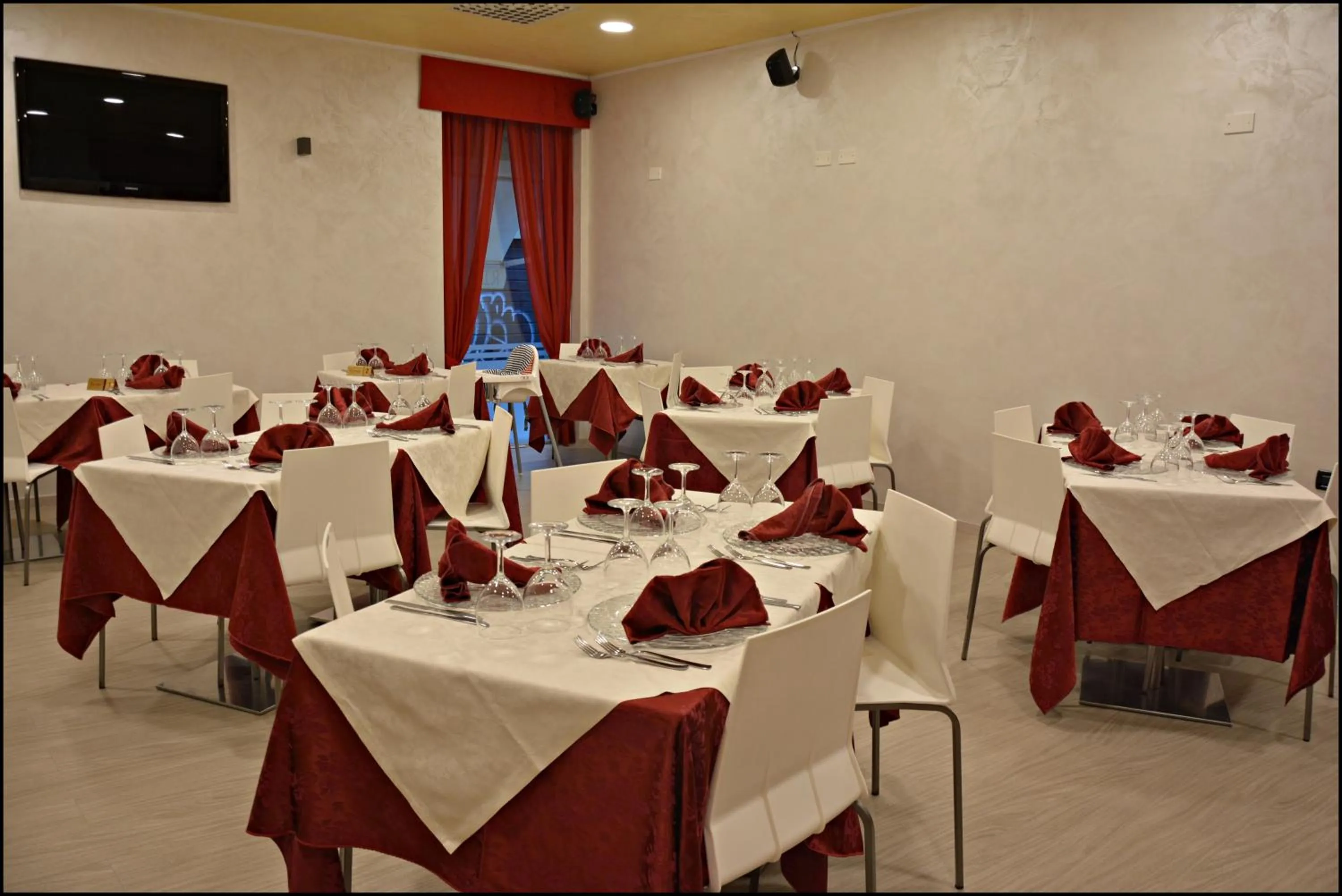 Restaurant/places to eat in Hotel & Residence Torino Centro - Stazione Porta Susa