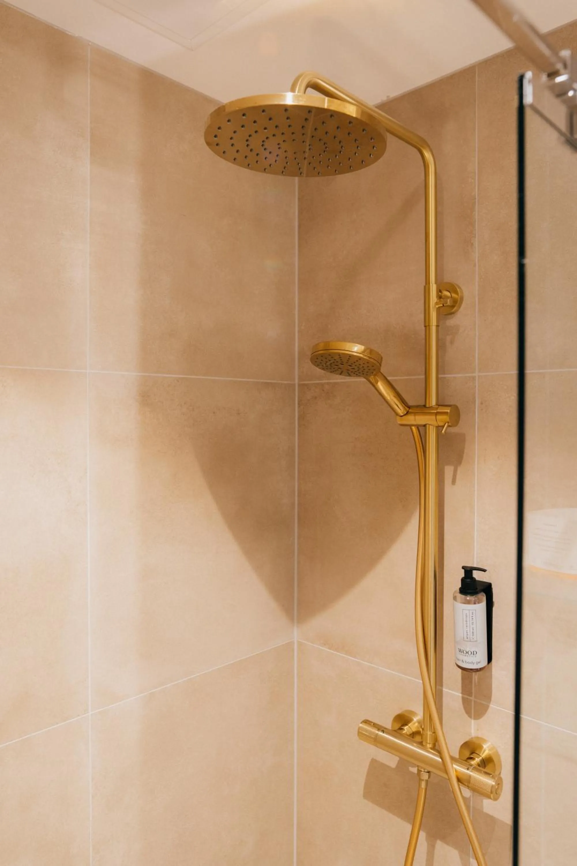 Shower in GamlaVærket Gjæstgiveri og Tracteringssted