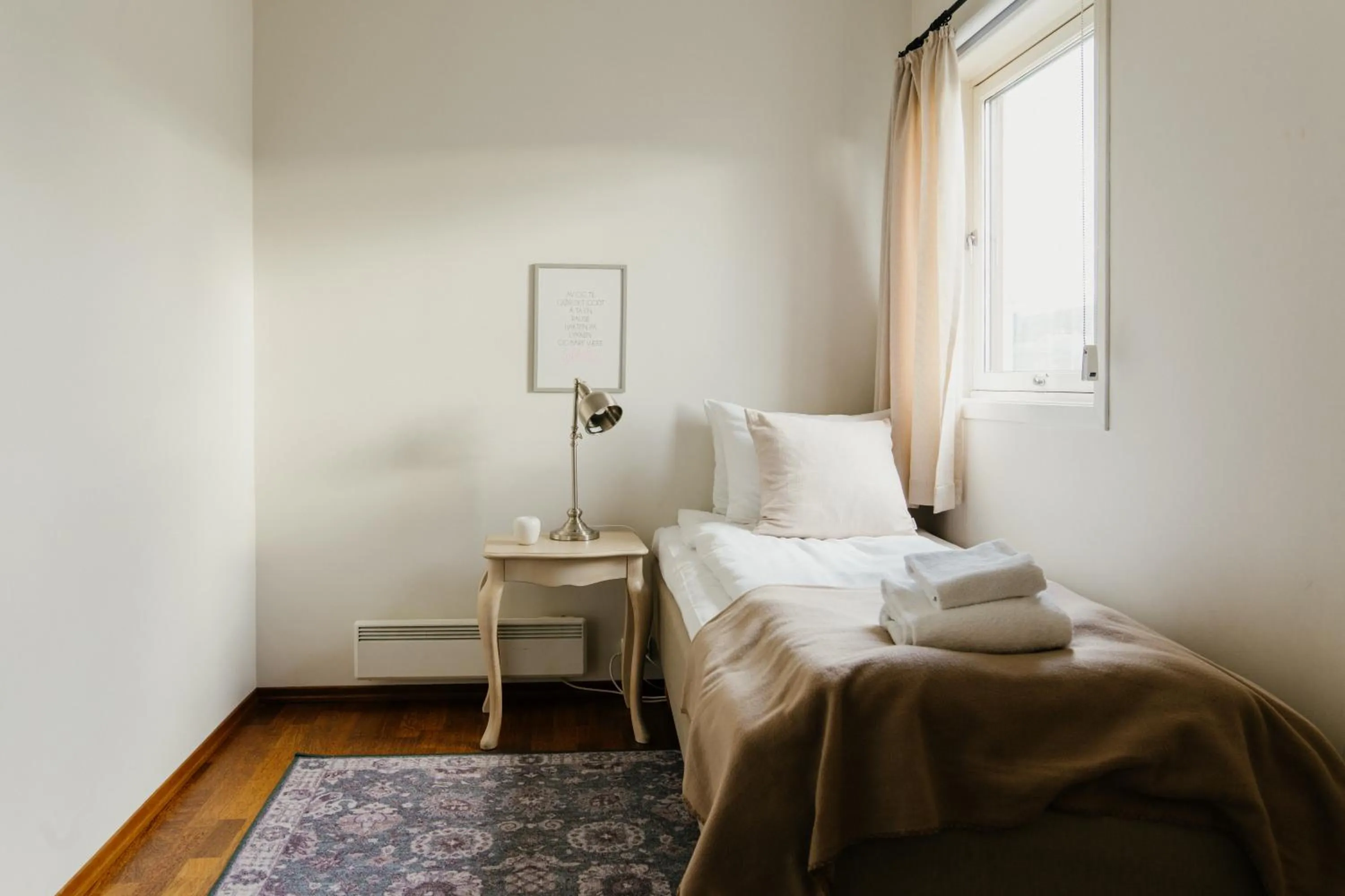 Bedroom, Bed in GamlaVærket Gjæstgiveri og Tracteringssted