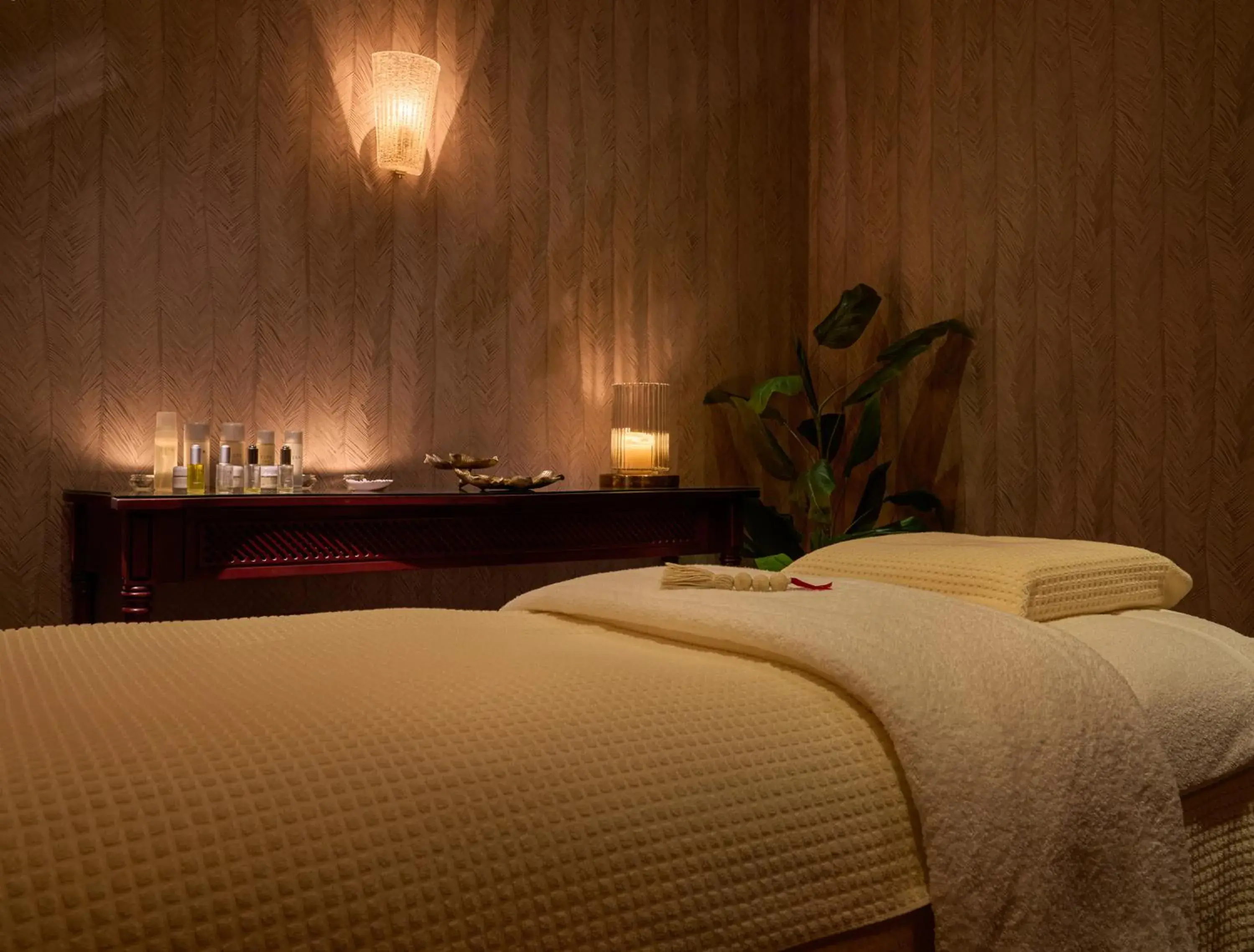 Spa and wellness centre/facilities, Bed in InterContinental Dublin by IHG Spa and wellness centre/facilities, Bed in InterContinental Dublin by IHG