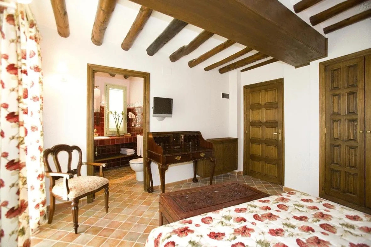 Photo of the whole room, Bed in Hotel Rural El Pilaret