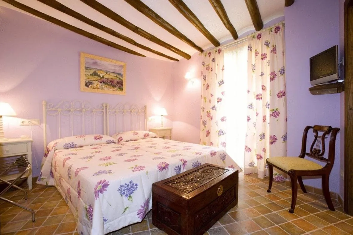 Photo of the whole room, Bed in Hotel Rural El Pilaret
