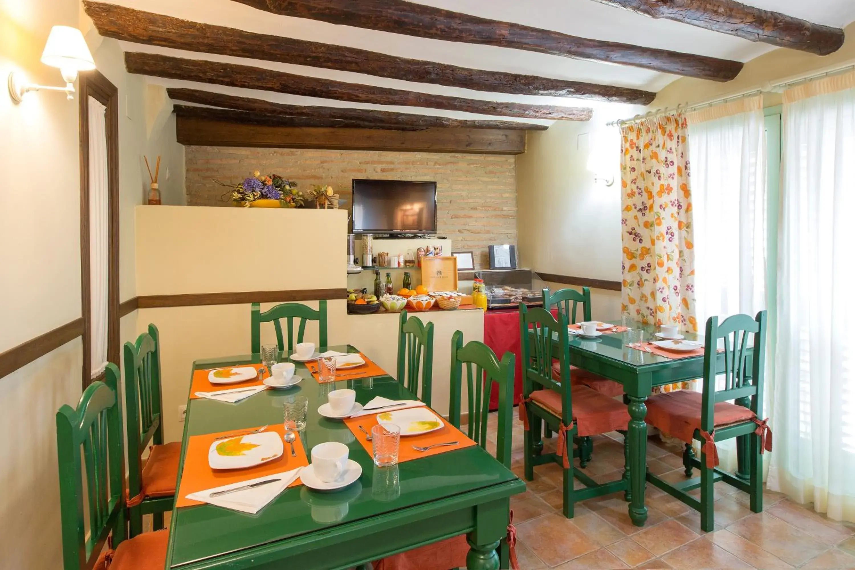 Food and drinks in Hotel Rural El Pilaret Food and drinks in Hotel Rural El Pilaret