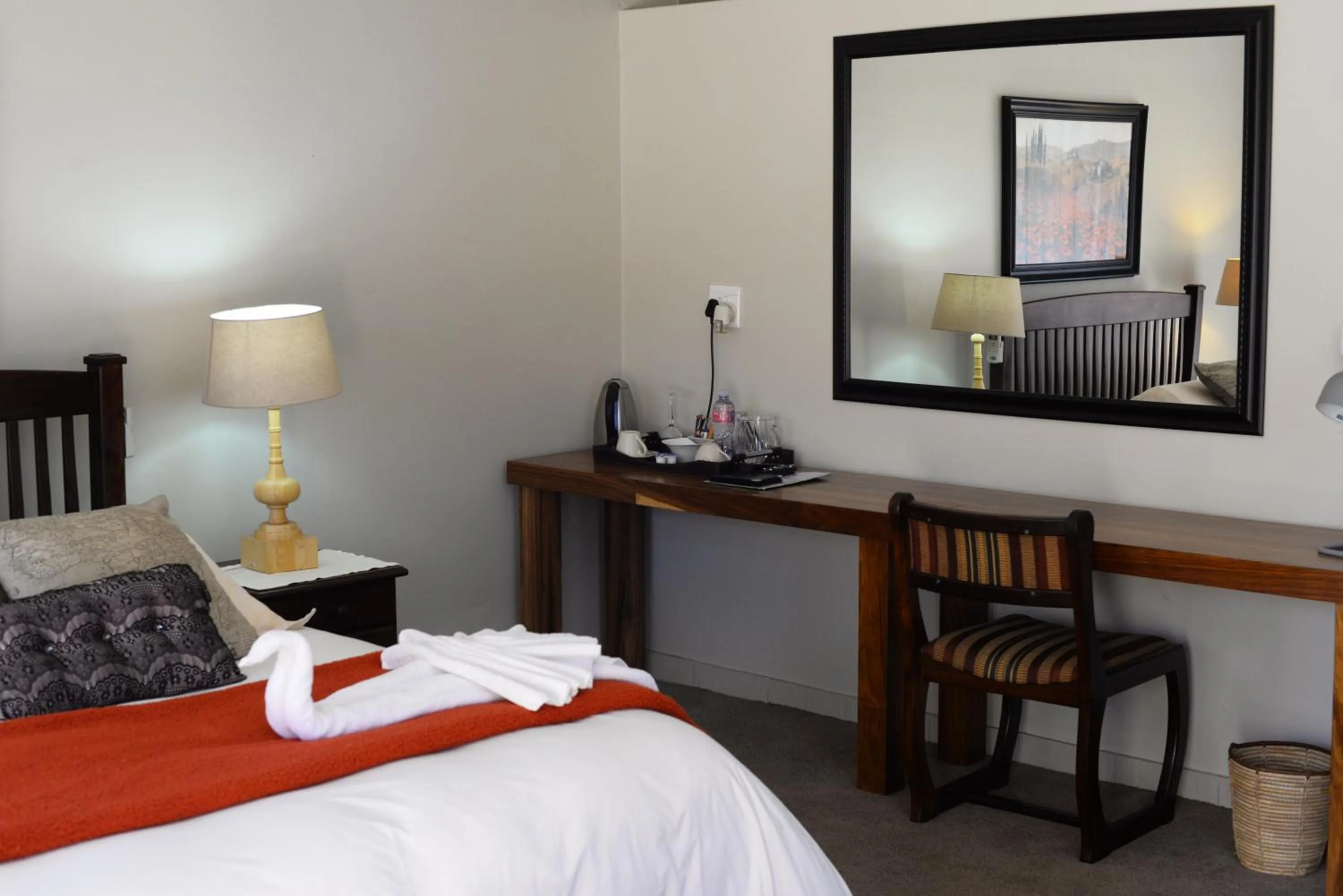 Coffee/tea facilities, Bed in Avant Garde Lodge