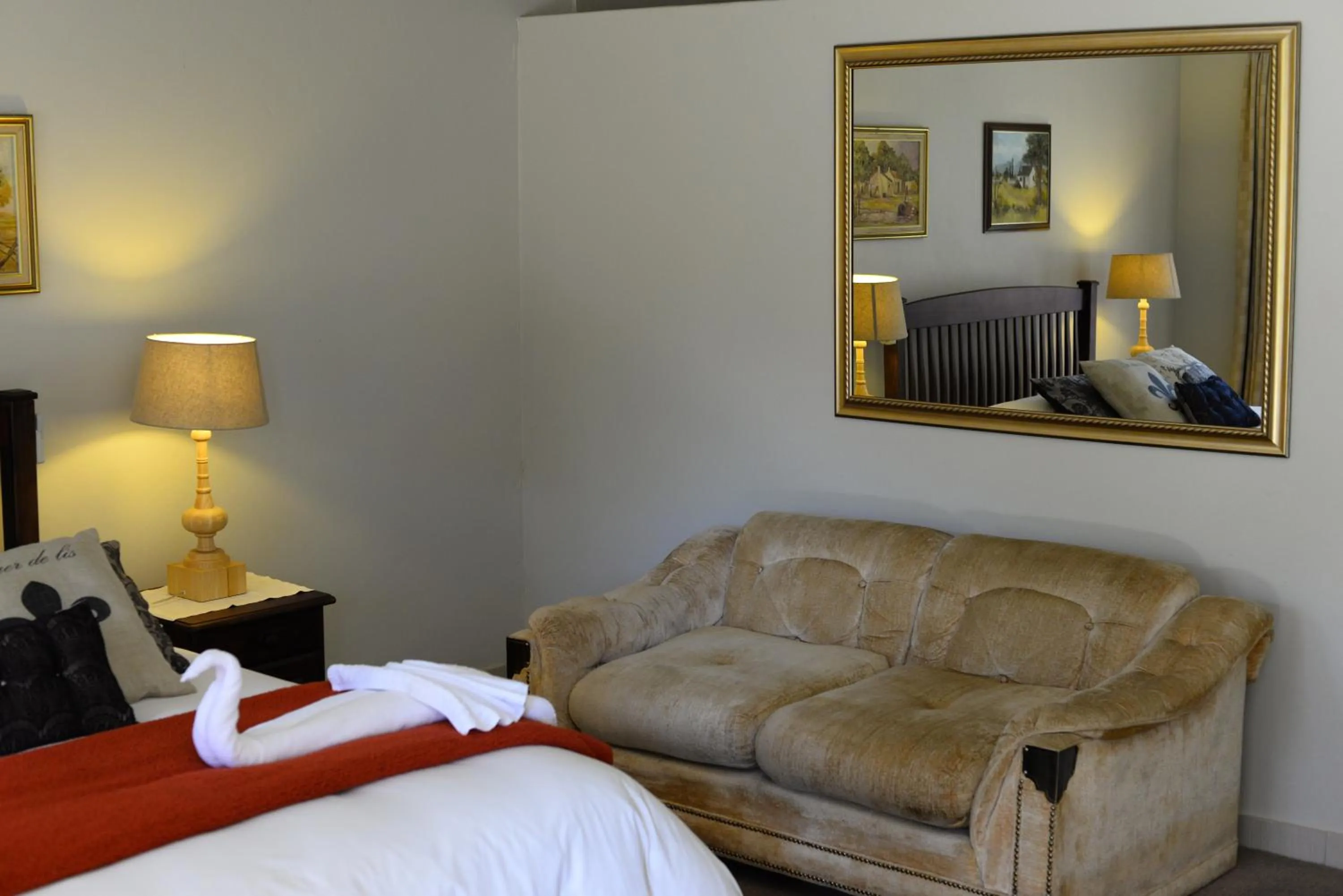 Seating area, Bed in Avant Garde Lodge