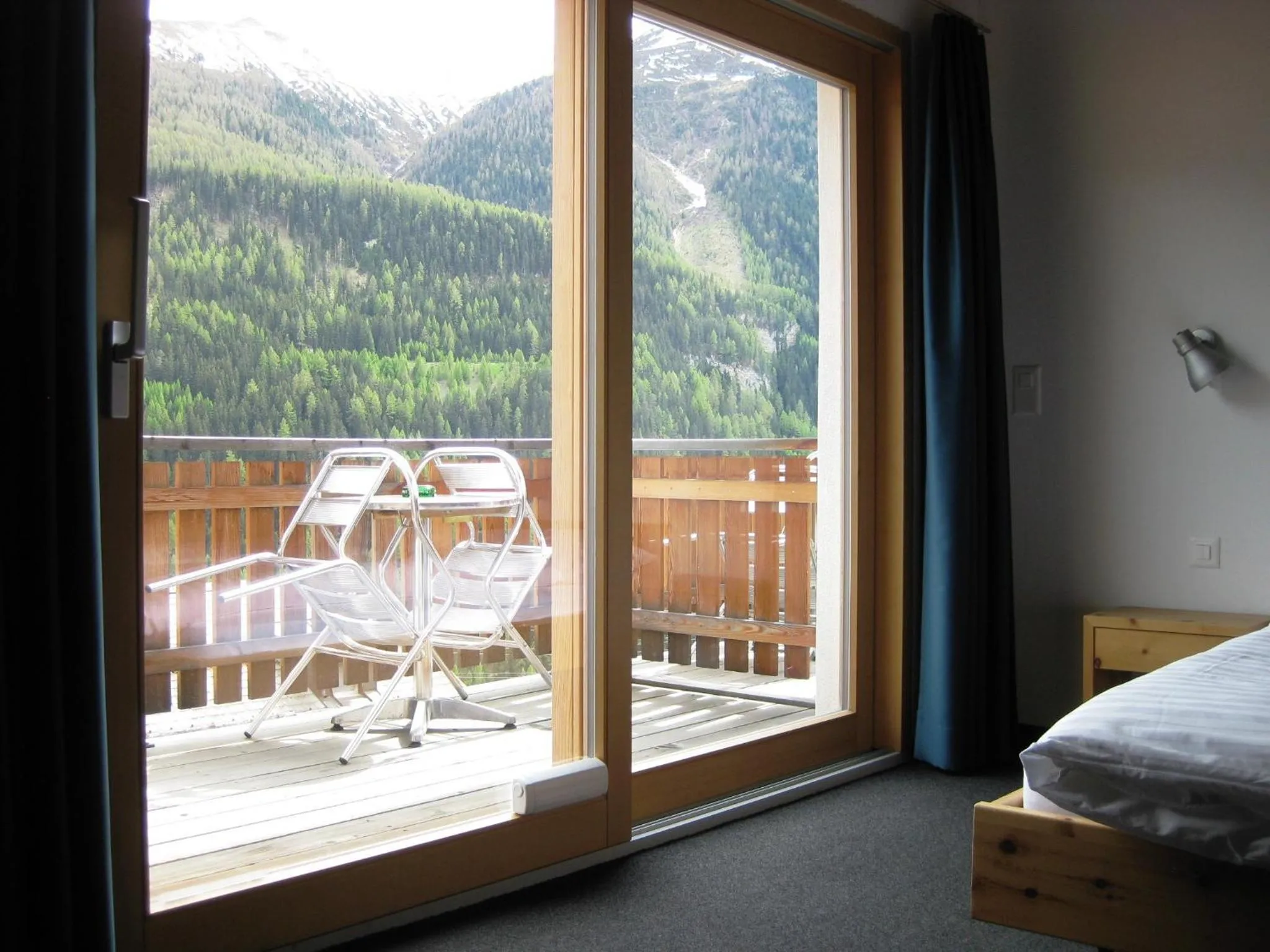 Decorative detail, Bed in Schorta's Alvetern - Boutique Hotel