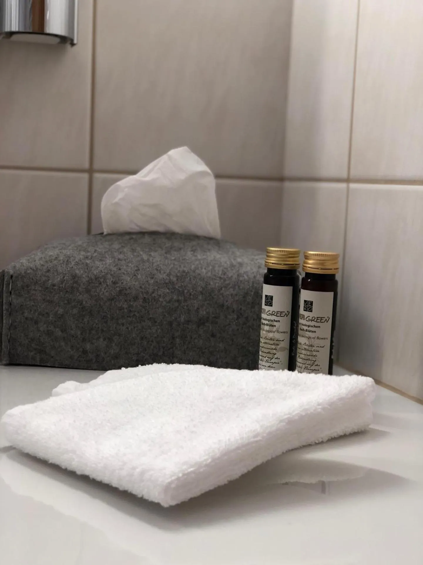 Bathroom, Bed in Schorta's Alvetern - Boutique Hotel