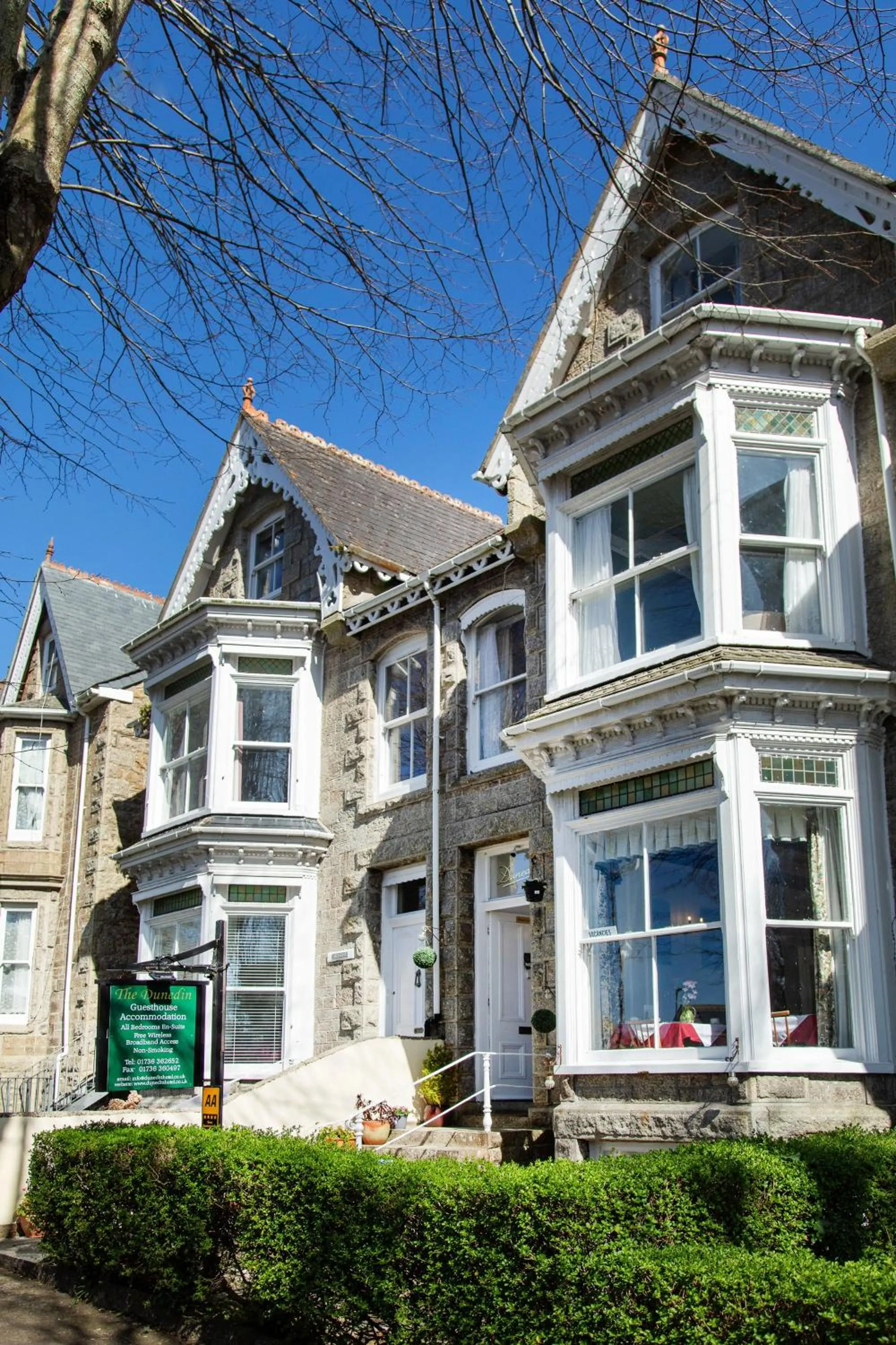 Dunedin Guest House