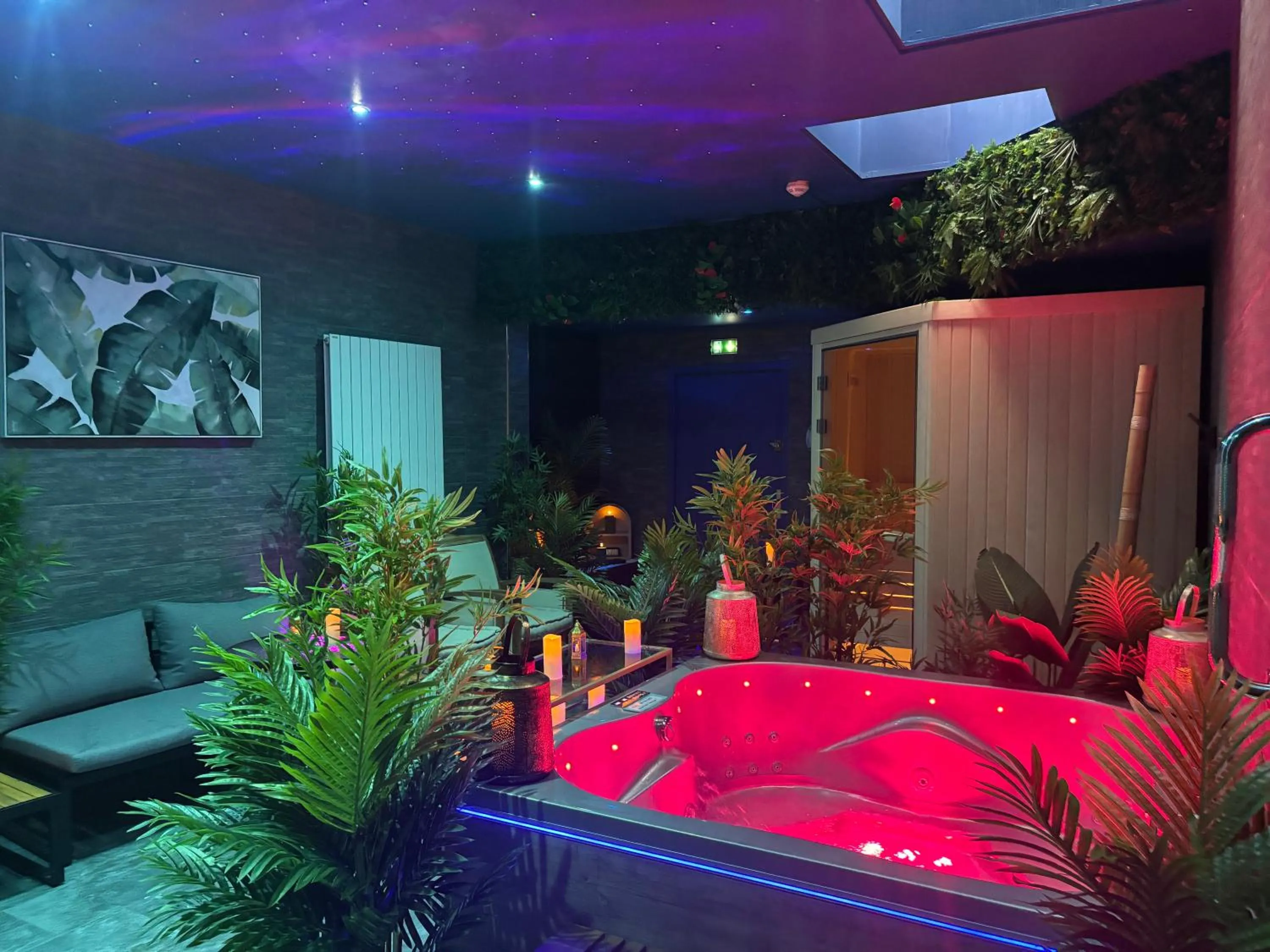 Spa and wellness centre/facilities in Hôtel & Spa Le Gambetta, Bergerac, Centre ville