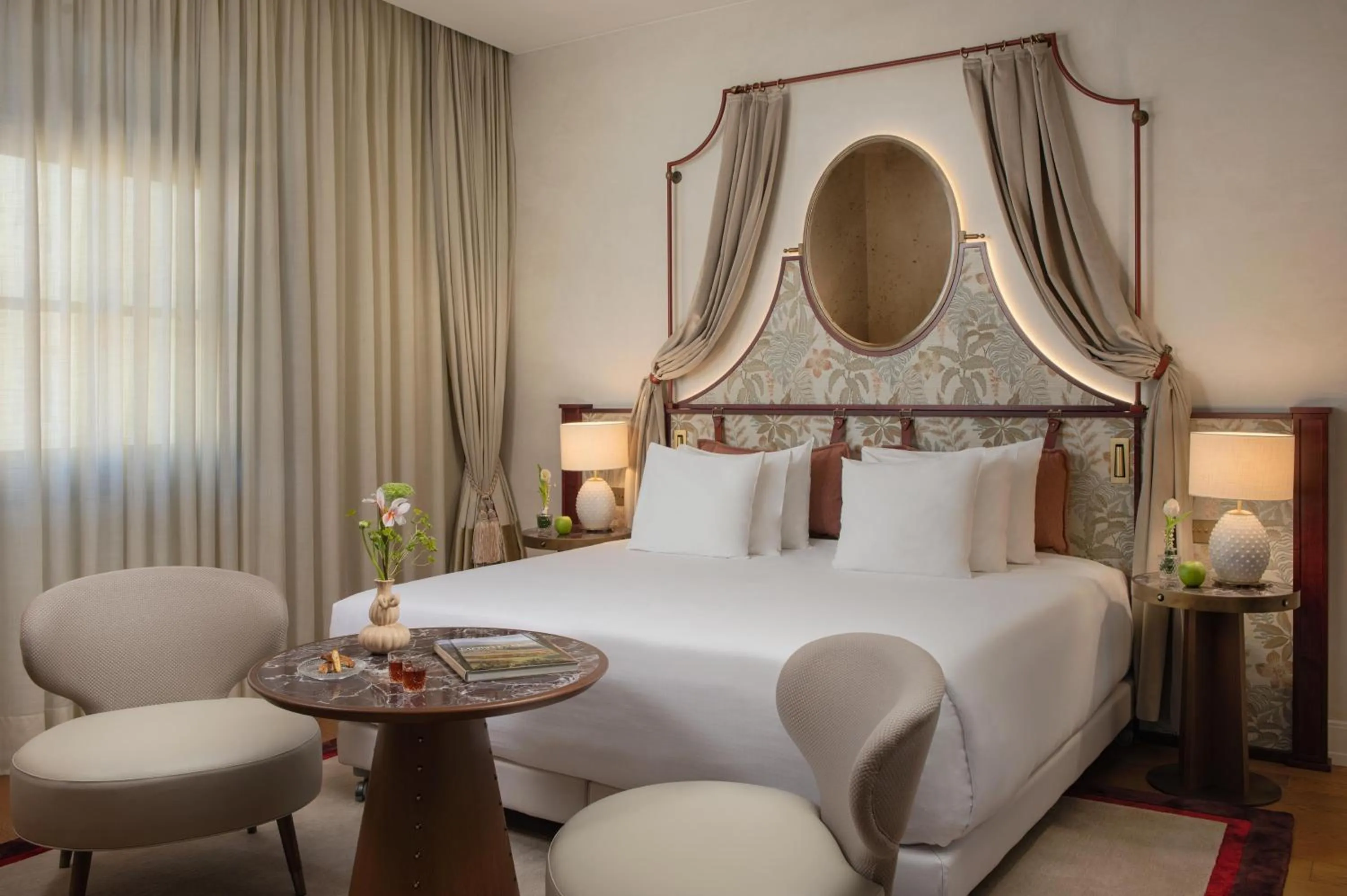 Photo of the whole room, Bed in NH Collection Firenze Porta Rossa