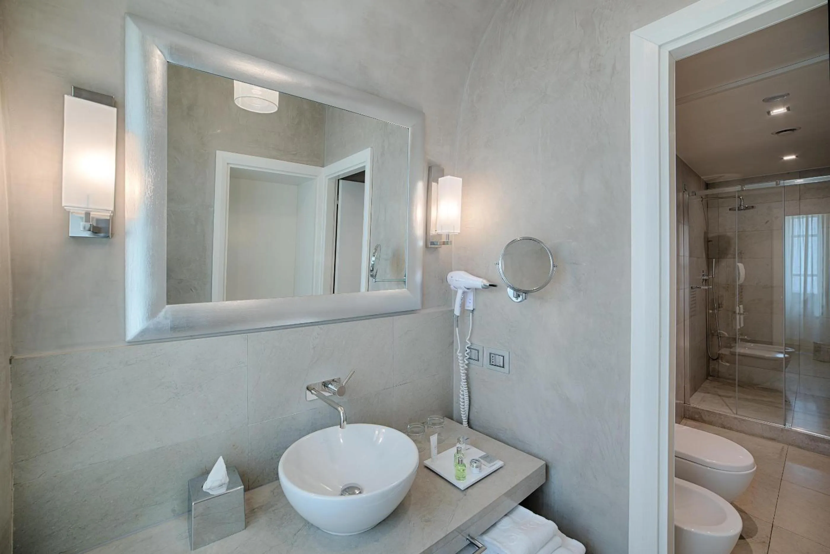 Bathroom in NH Collection Firenze Porta Rossa