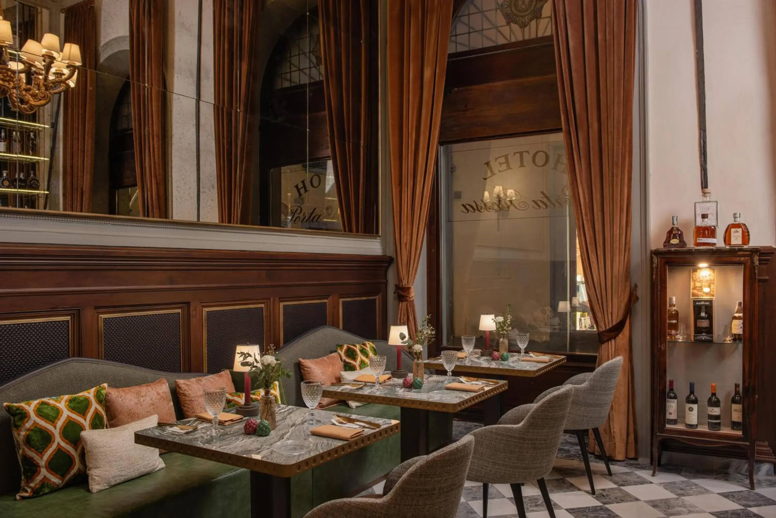 Restaurant/places to eat in NH Collection Firenze Porta Rossa Restaurant/places to eat in NH Collection Firenze Porta Rossa