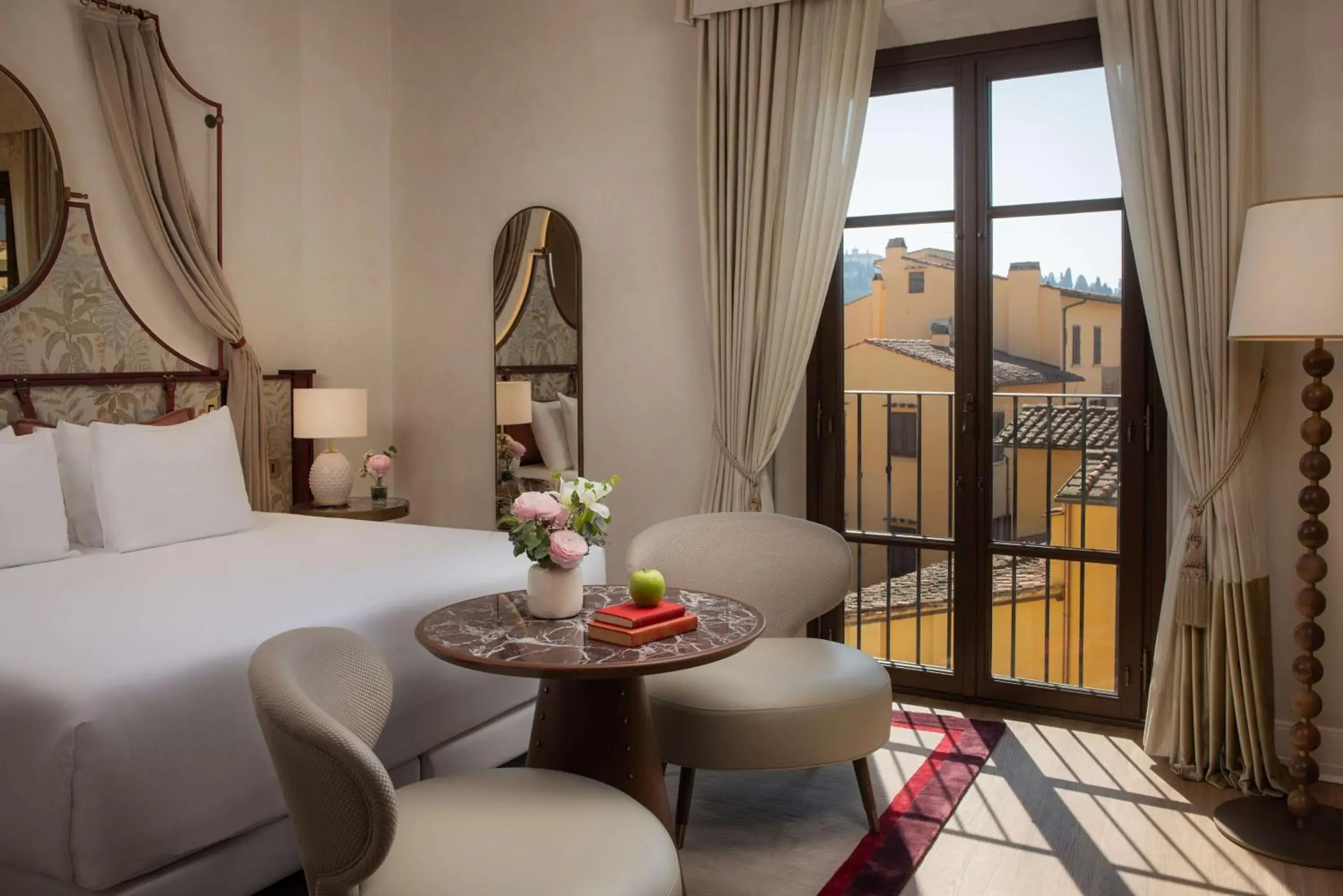 Premium Double or Twin Room in NH Collection Firenze Porta Rossa Premium Double or Twin Room in NH Collection Firenze Porta Rossa