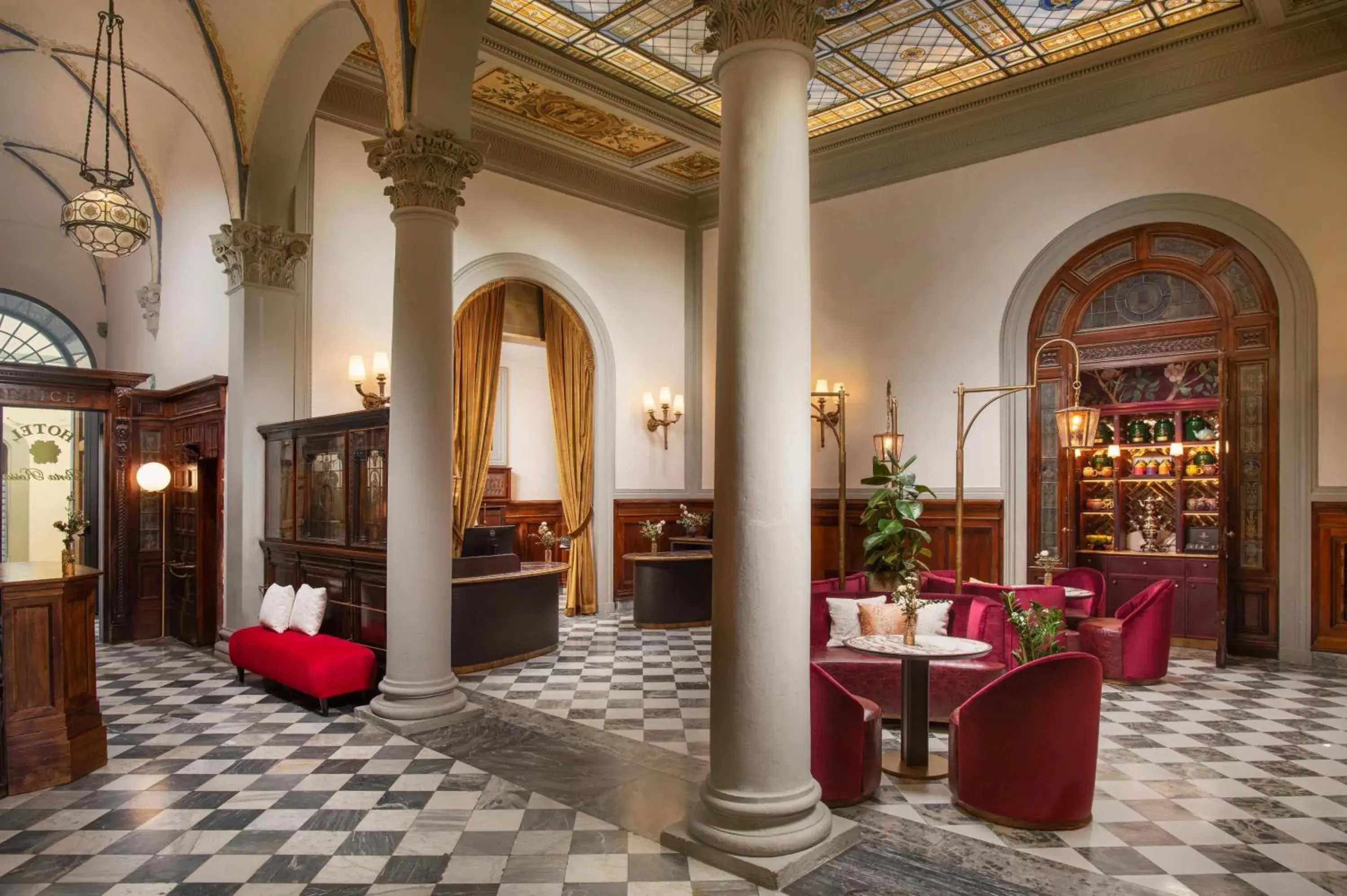 Lobby or reception in NH Collection Firenze Porta Rossa Lobby or reception in NH Collection Firenze Porta Rossa