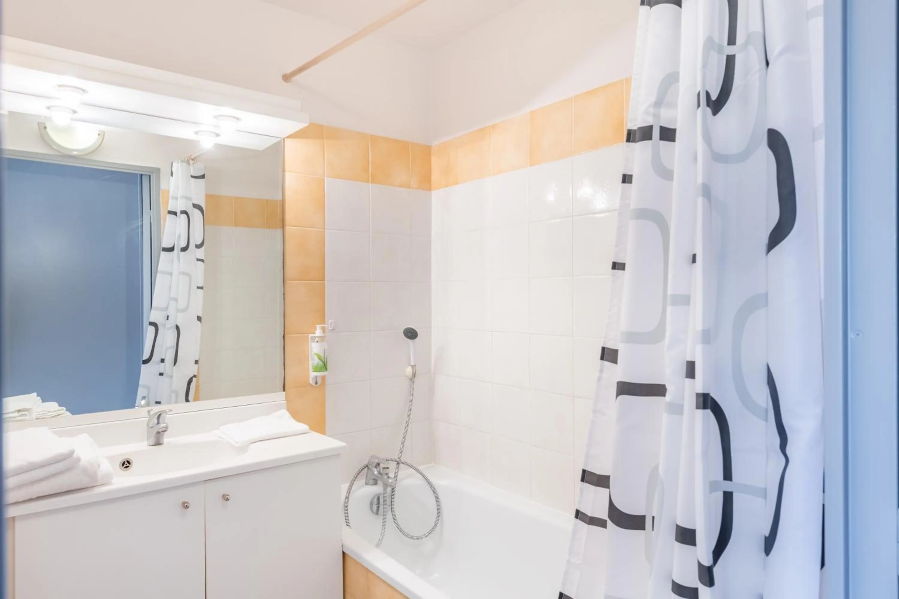 Bathroom in Residence Residhotel Mayflower