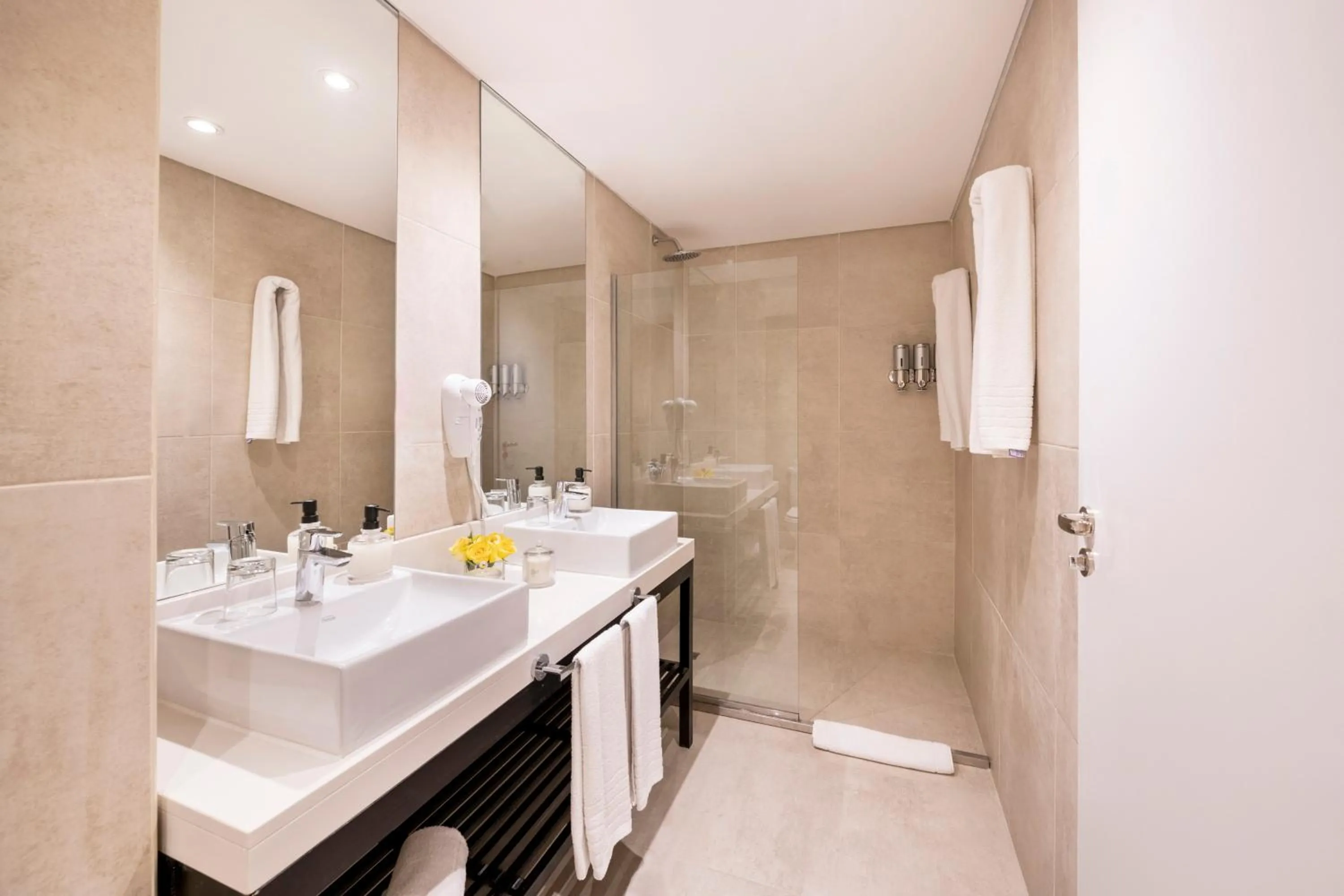 Shower in Efe Hotel & Cowork