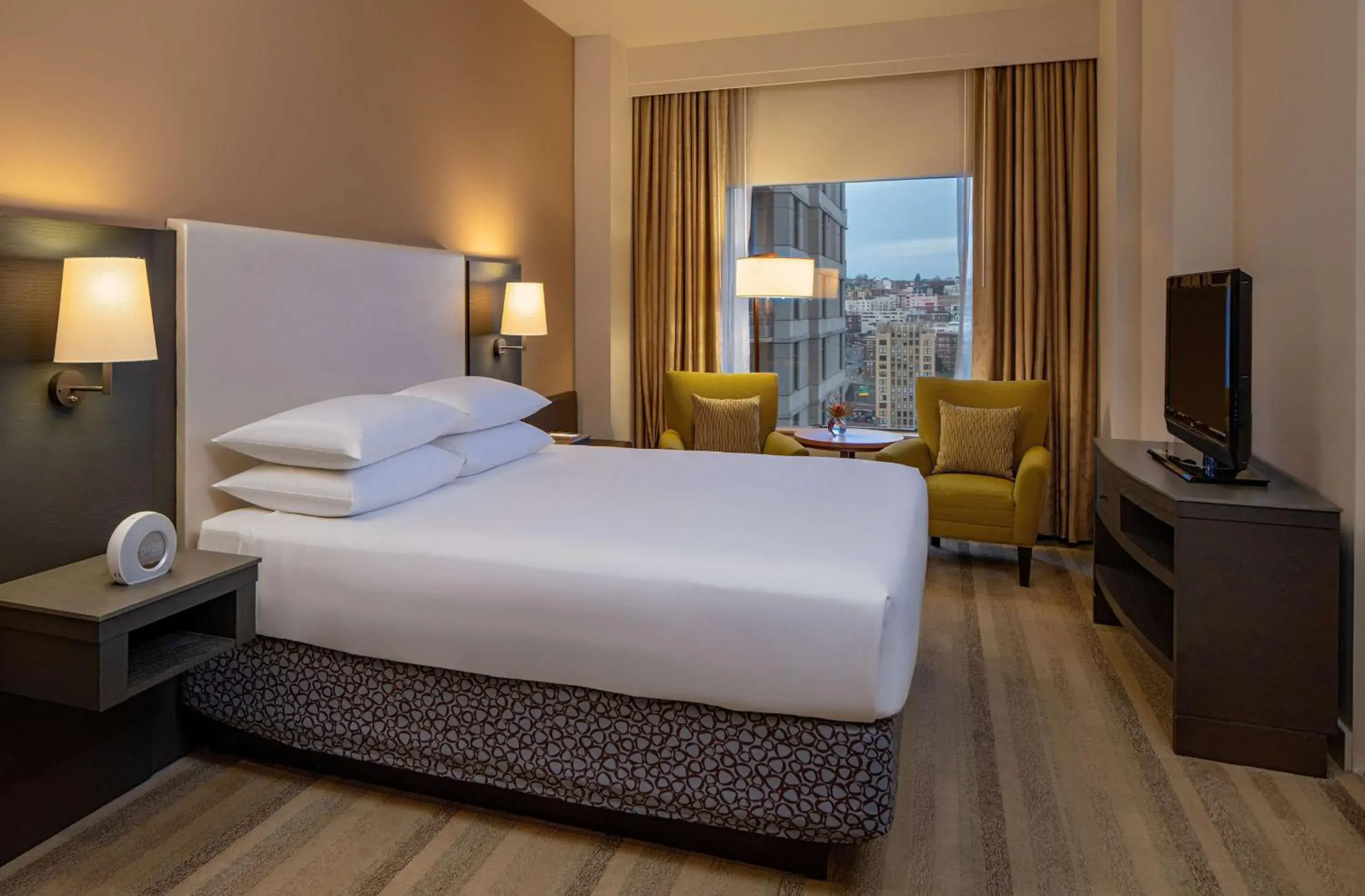 Photo of the whole room, Bed in Hyatt at Olive 8 Photo of the whole room, Bed in Hyatt at Olive 8