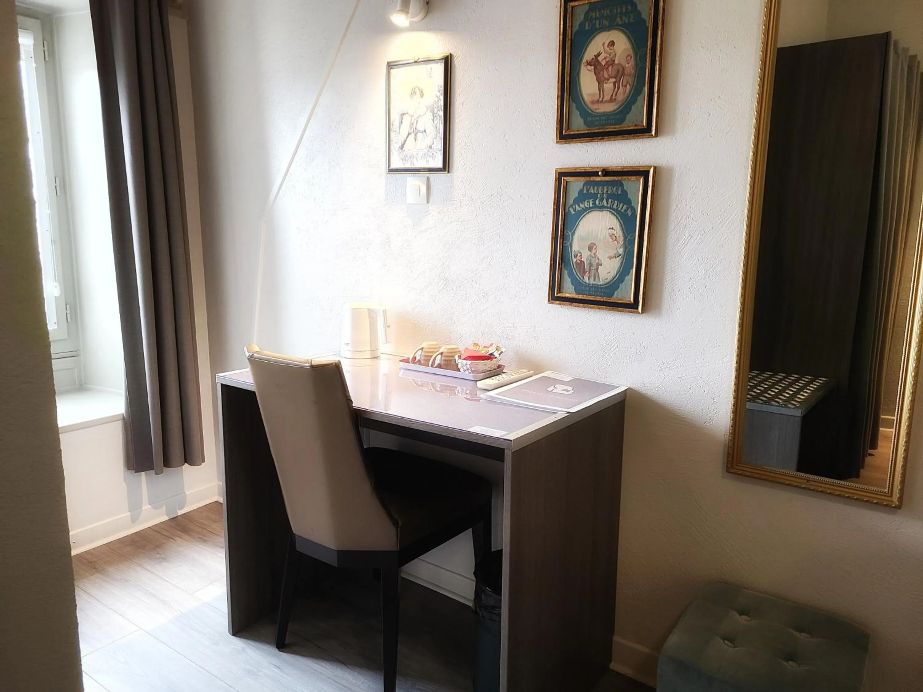 Decorative detail in Hôtel Mille et une Feuilles