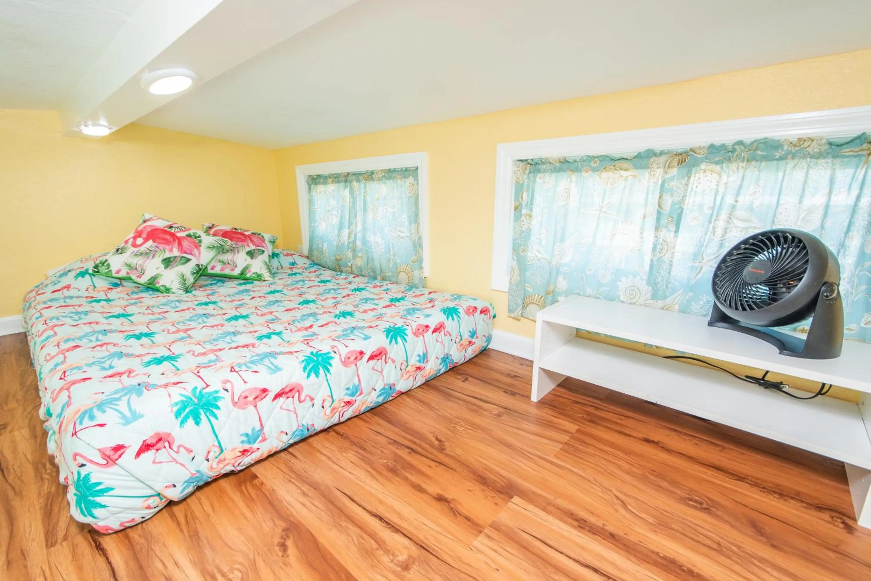 Bed in Tiny House Siesta