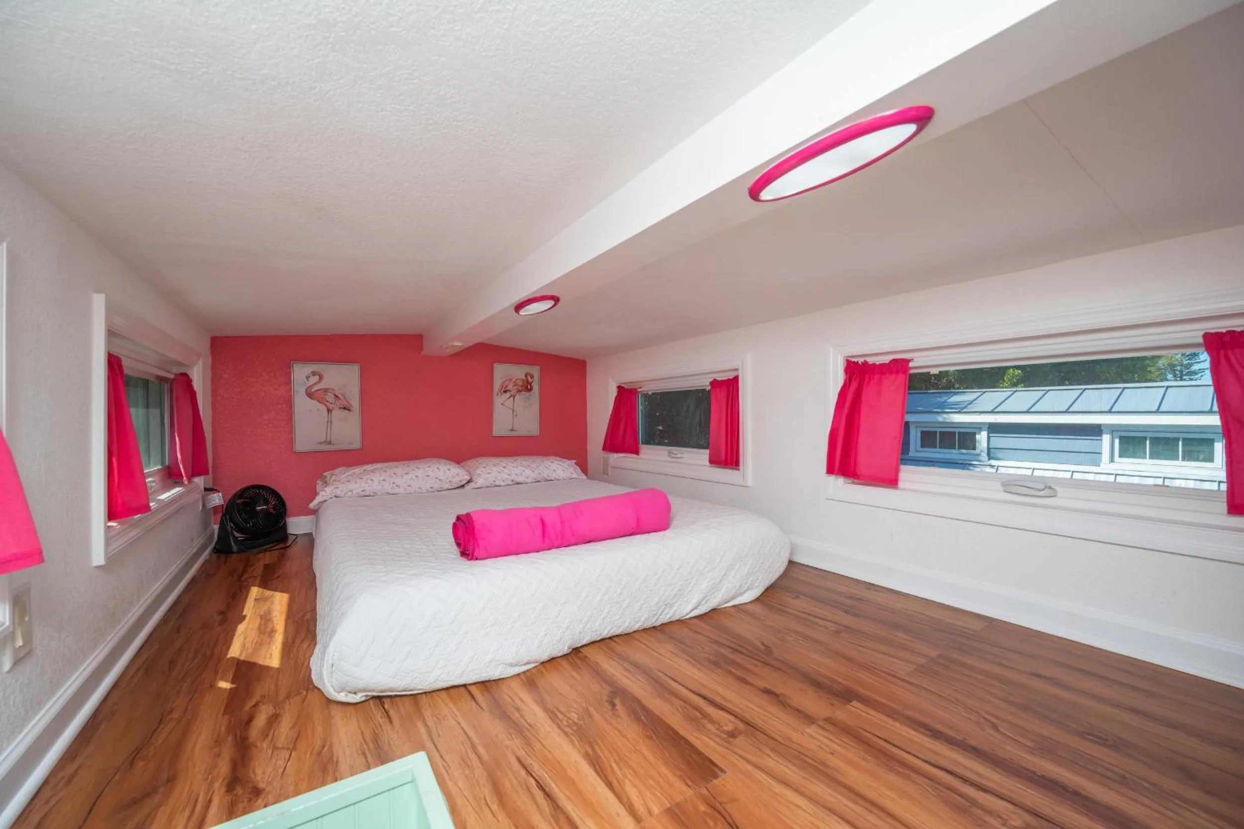 Bed in Tiny House Siesta