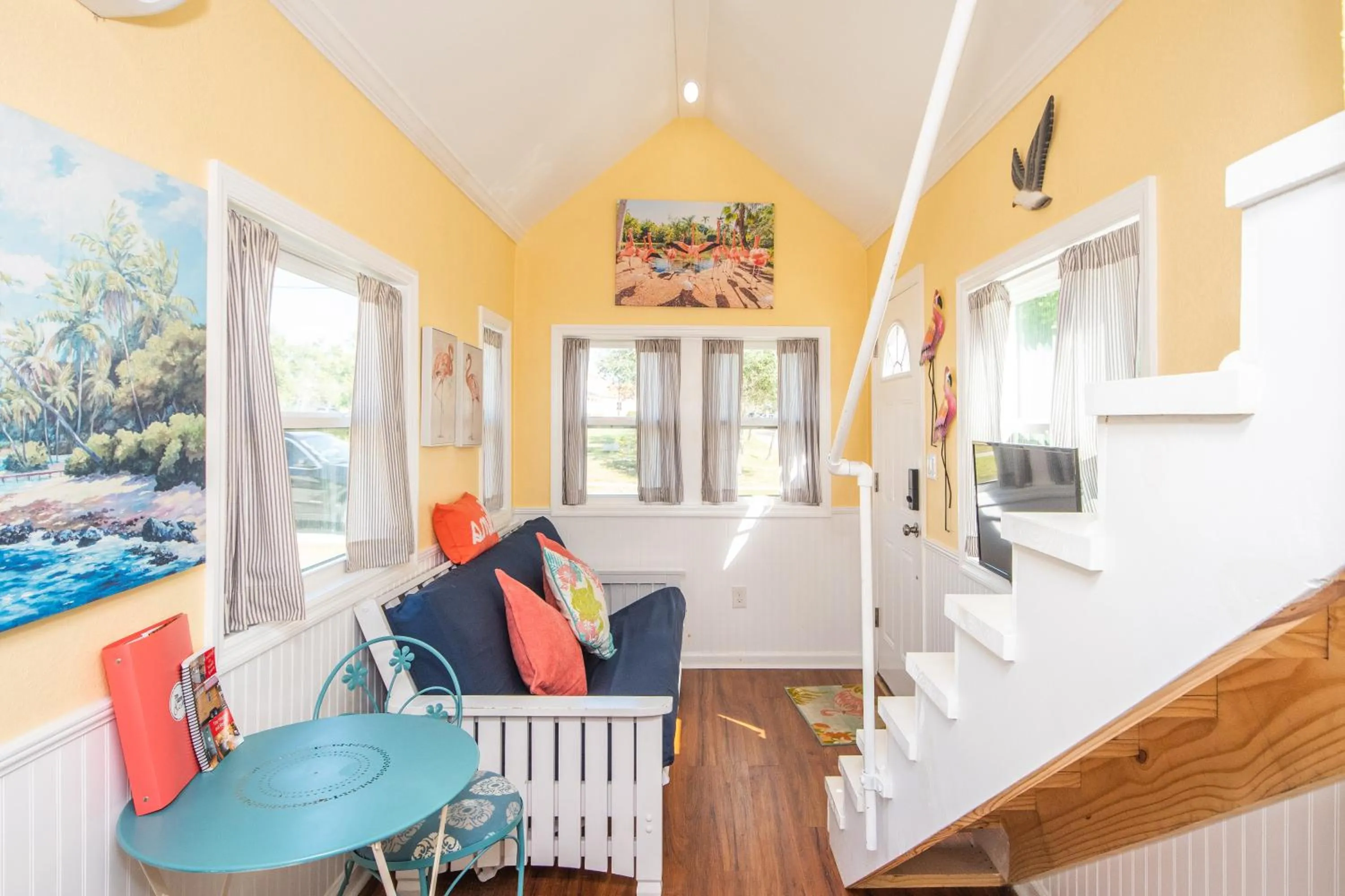 TV and multimedia in Tiny House Siesta