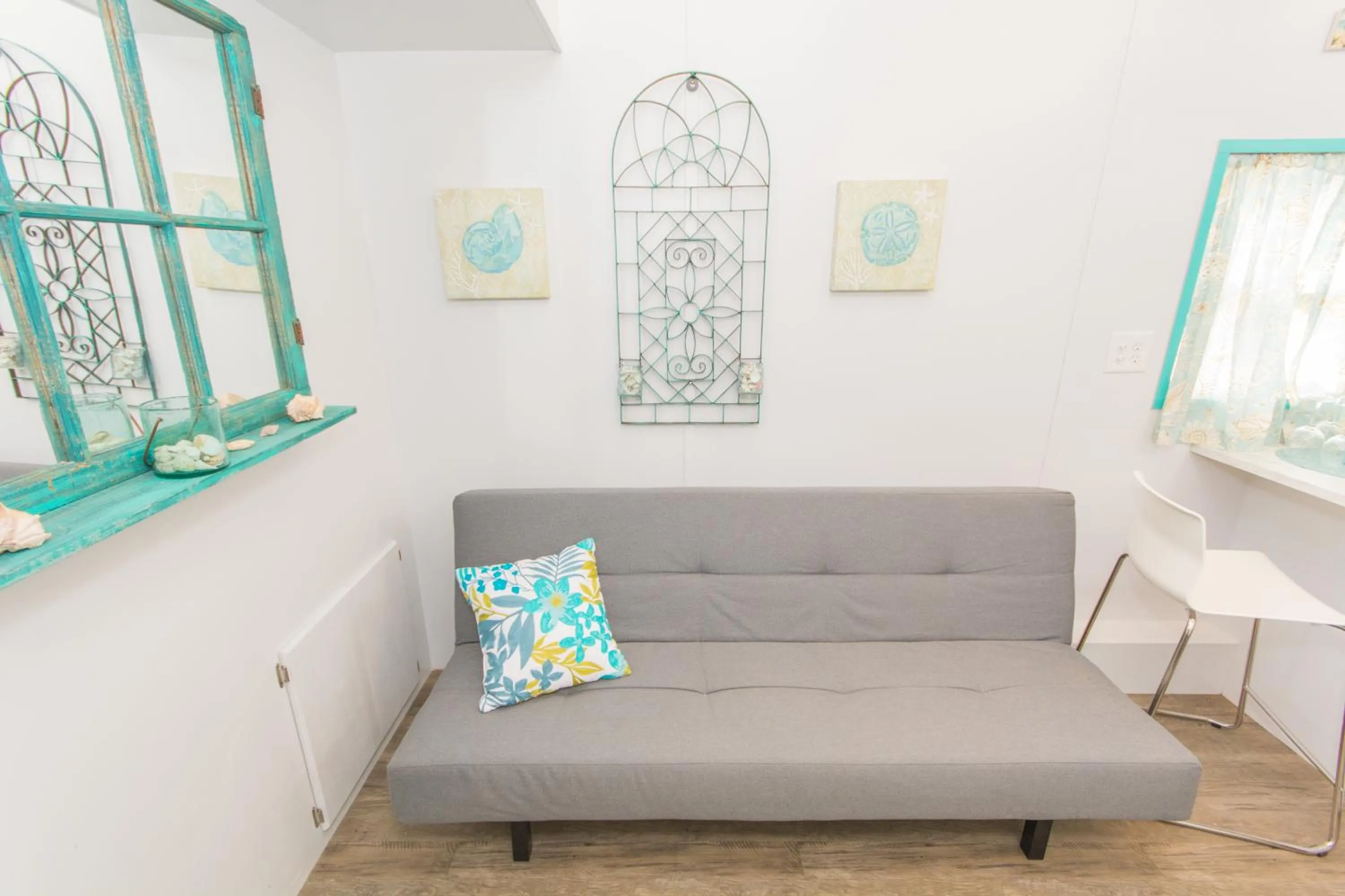 Bed in Tiny House Siesta