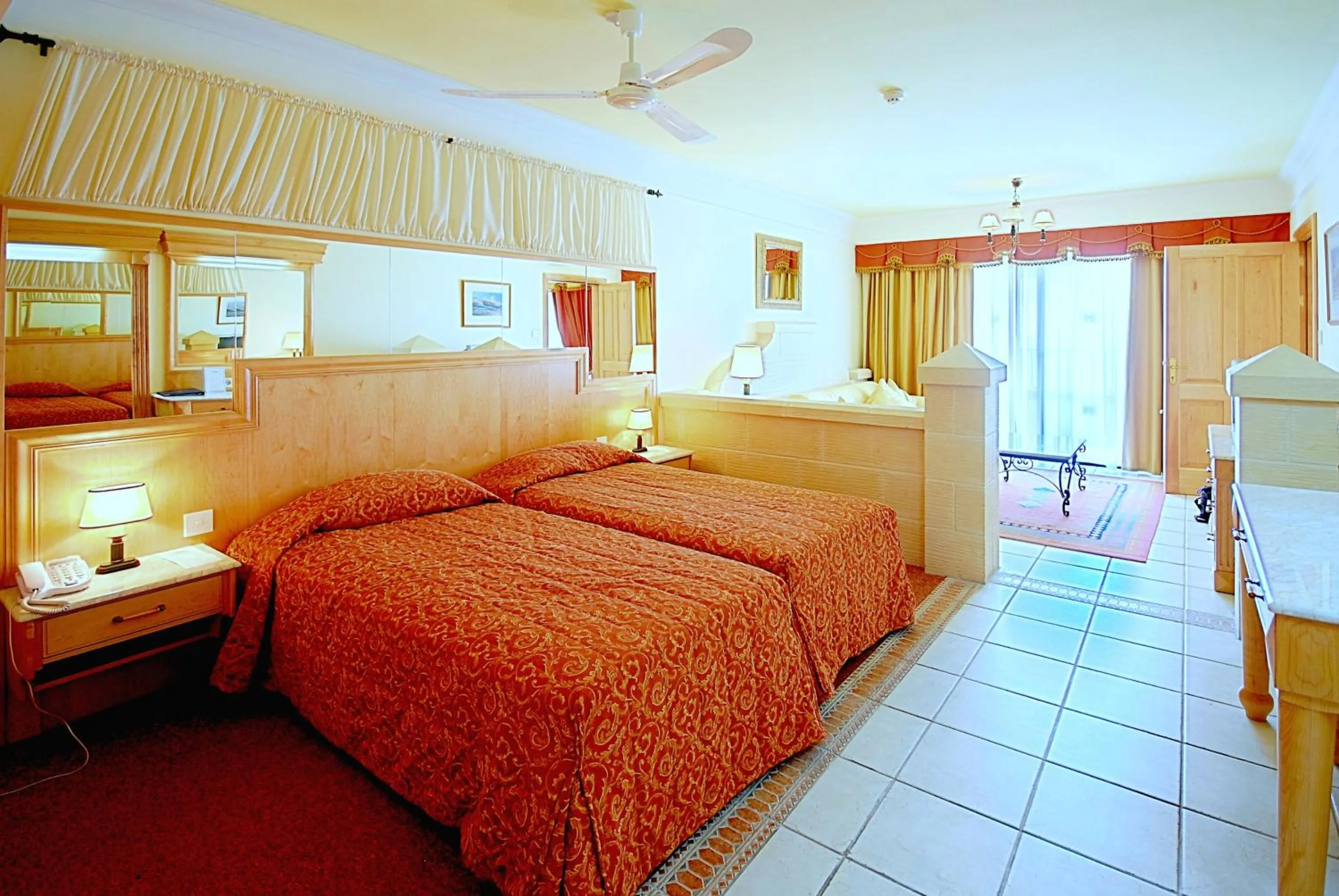 Bedroom, Bed in Hotel Santana