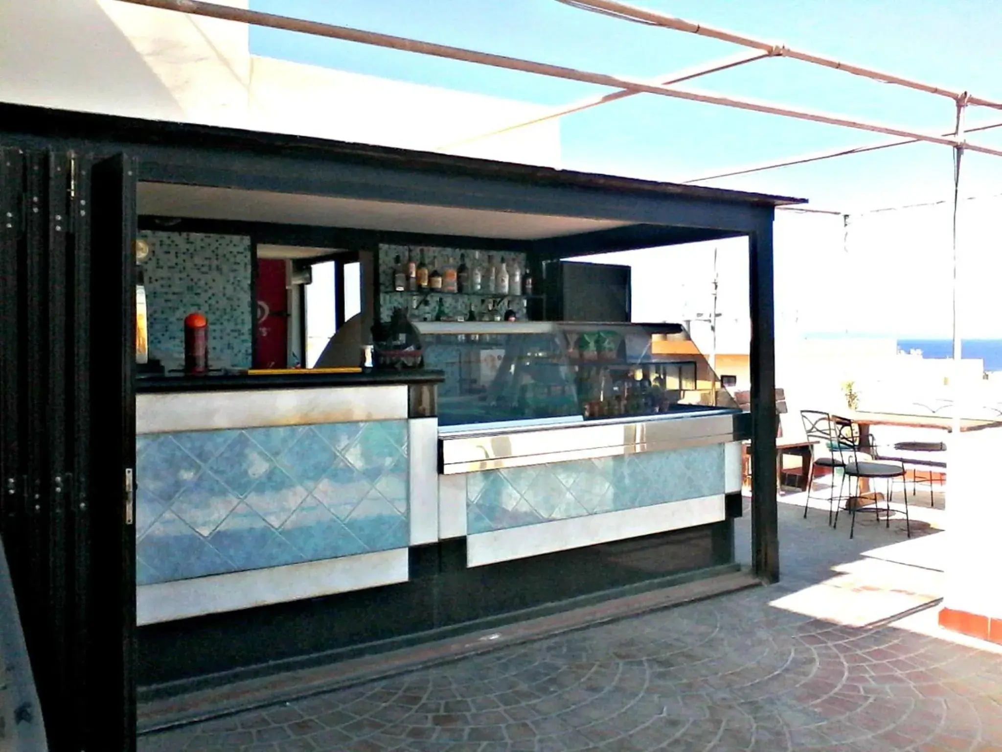 Food and drinks in Hotel Santana Food and drinks in Hotel Santana