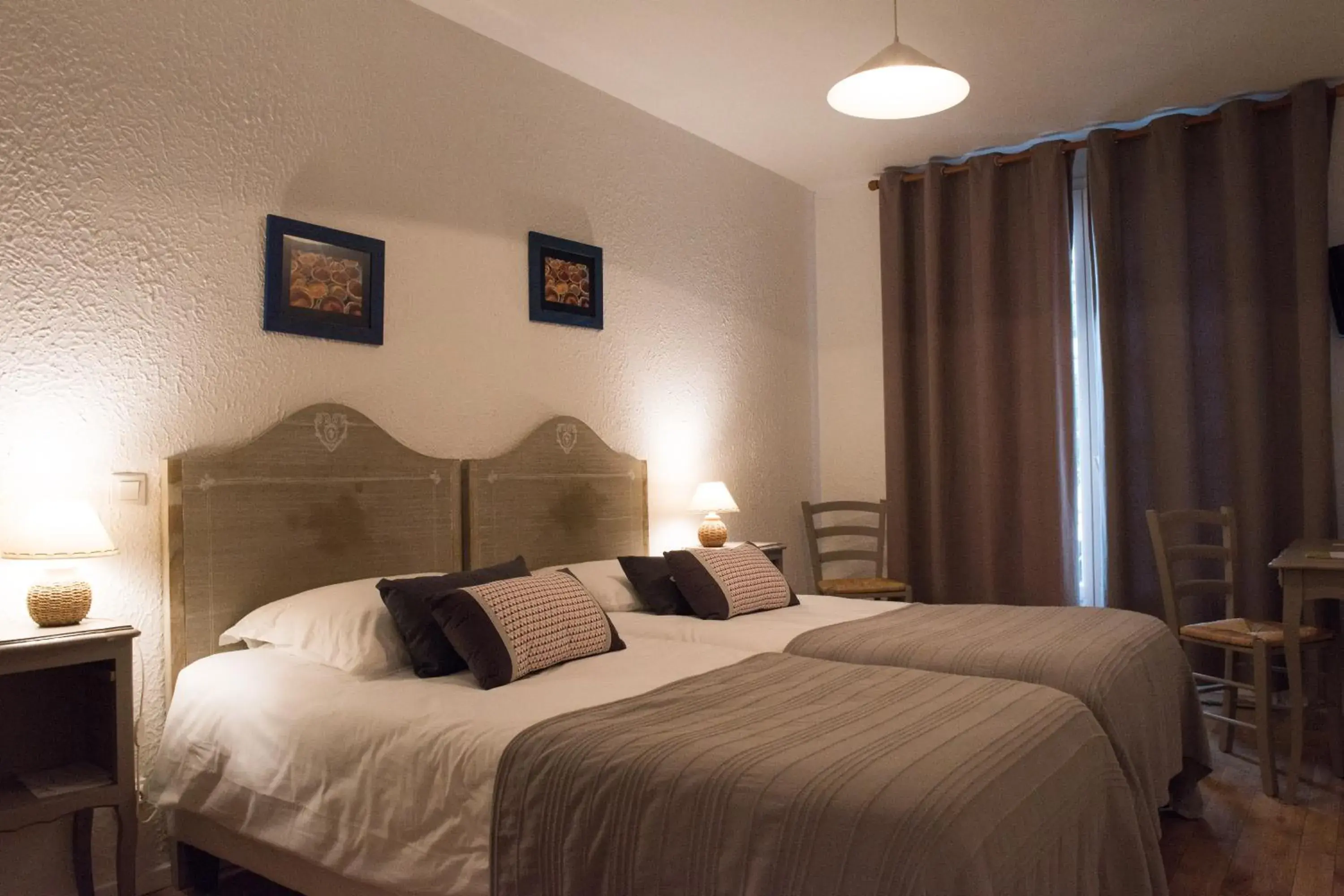 Bedroom, Bed in Logis Hôtel Castel Mouisson Bedroom, Bed in Logis Hôtel Castel Mouisson