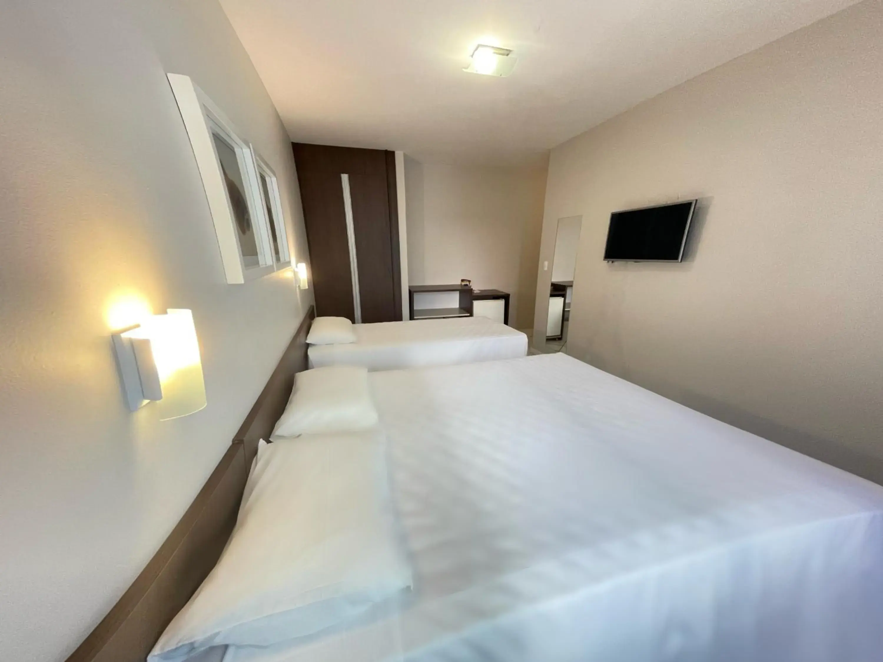 Photo of the whole room, Bed in Hotel Ryan Photo of the whole room, Bed in Hotel Ryan